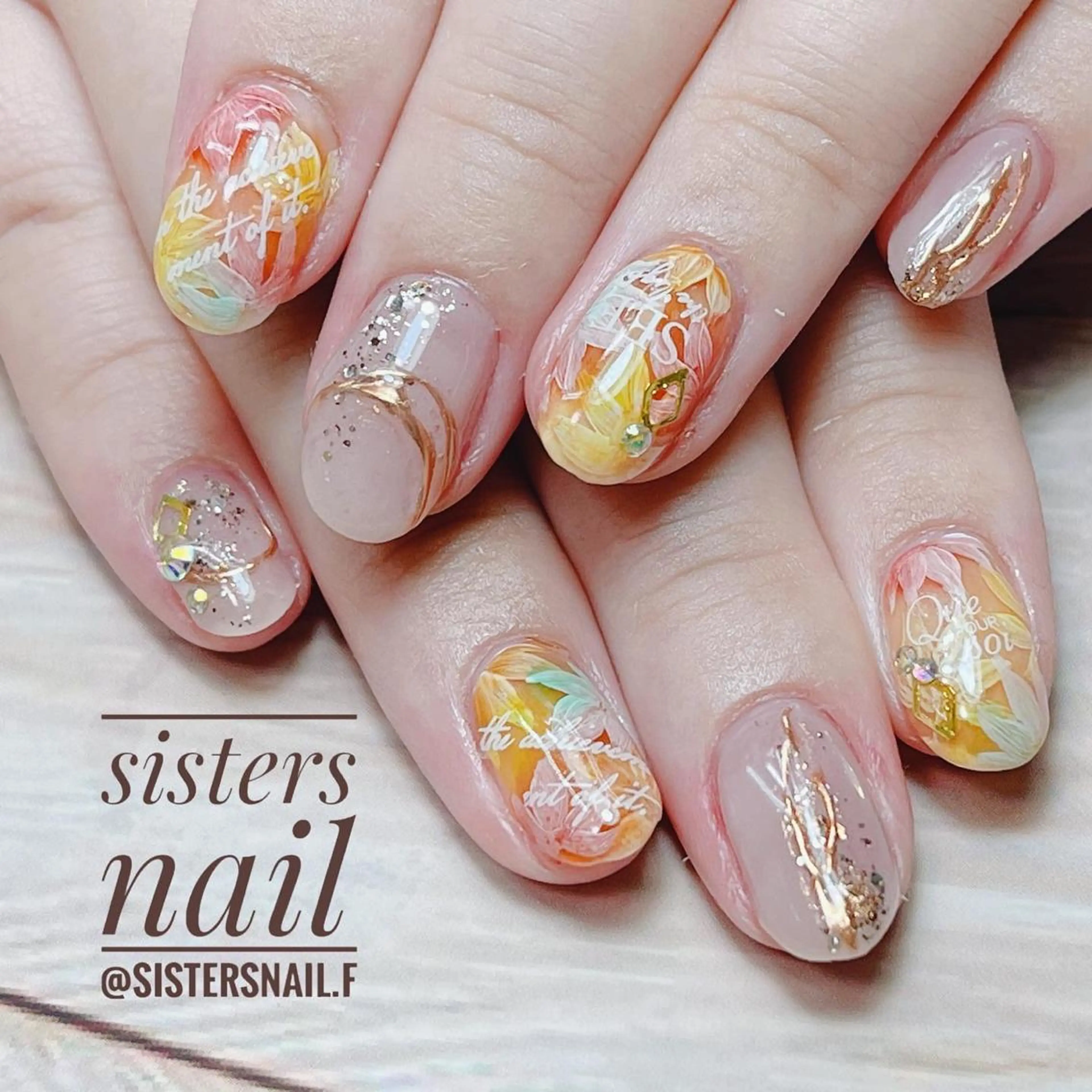 ネイル アートネイル ジェルネイル ゴールド ミラーネイル ニュアンスネイル sisters nail.fのネイルデザイン