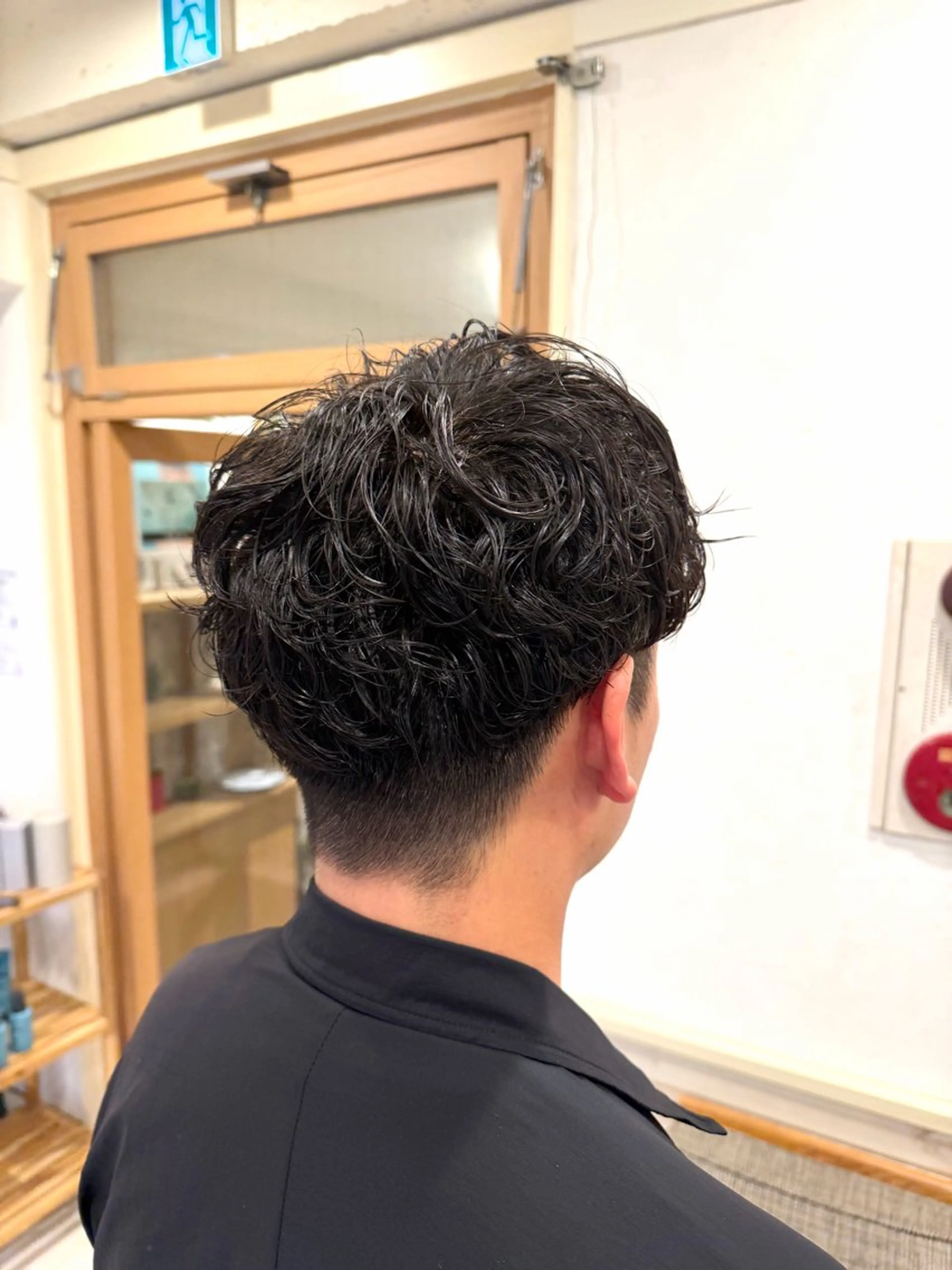 ショート パーマ メンズ カット パーマ 岡本 葵のヘアスタイル
