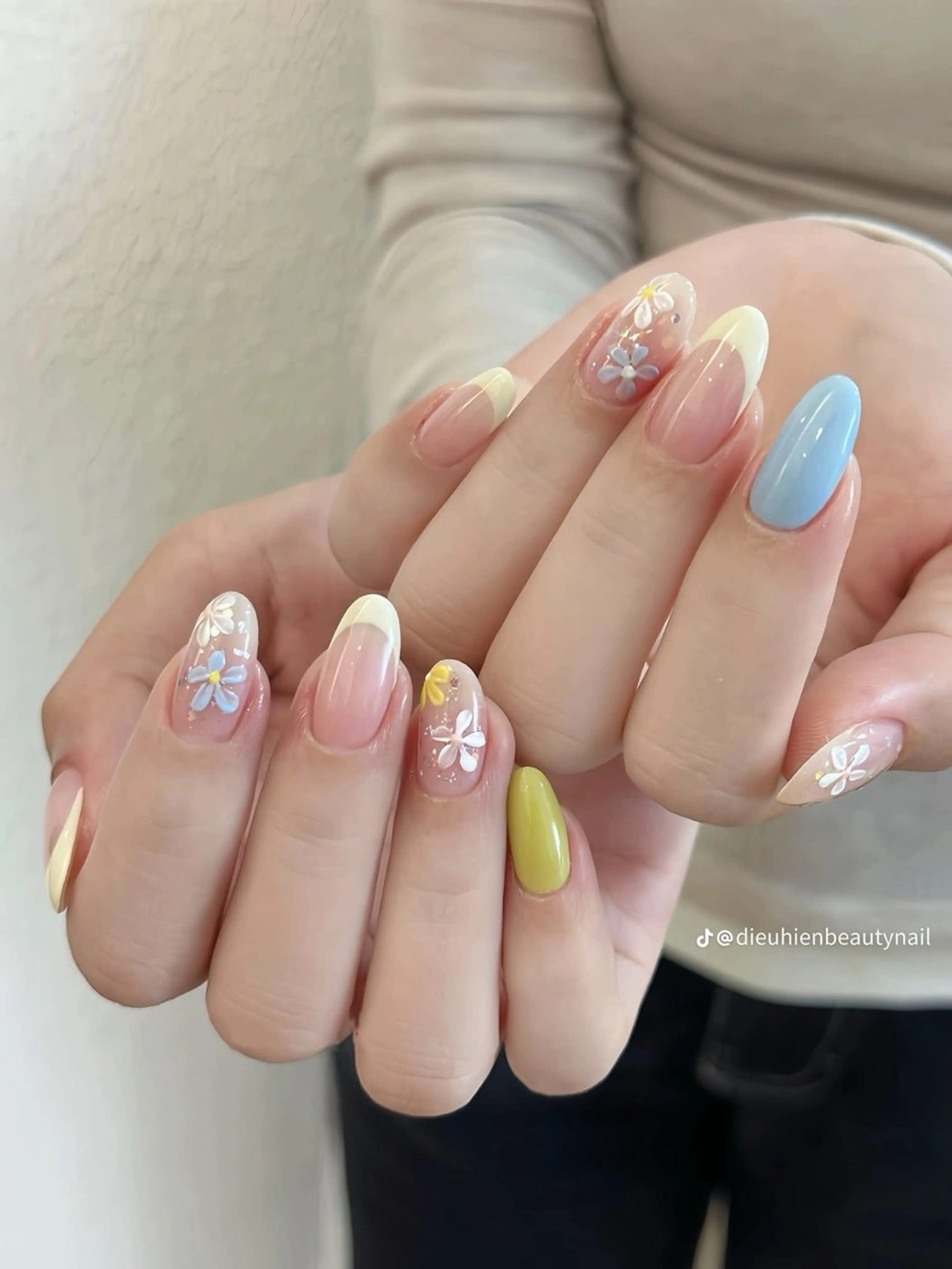 ネイル ハンドネイル Van Nail Salonのネイルデザイン