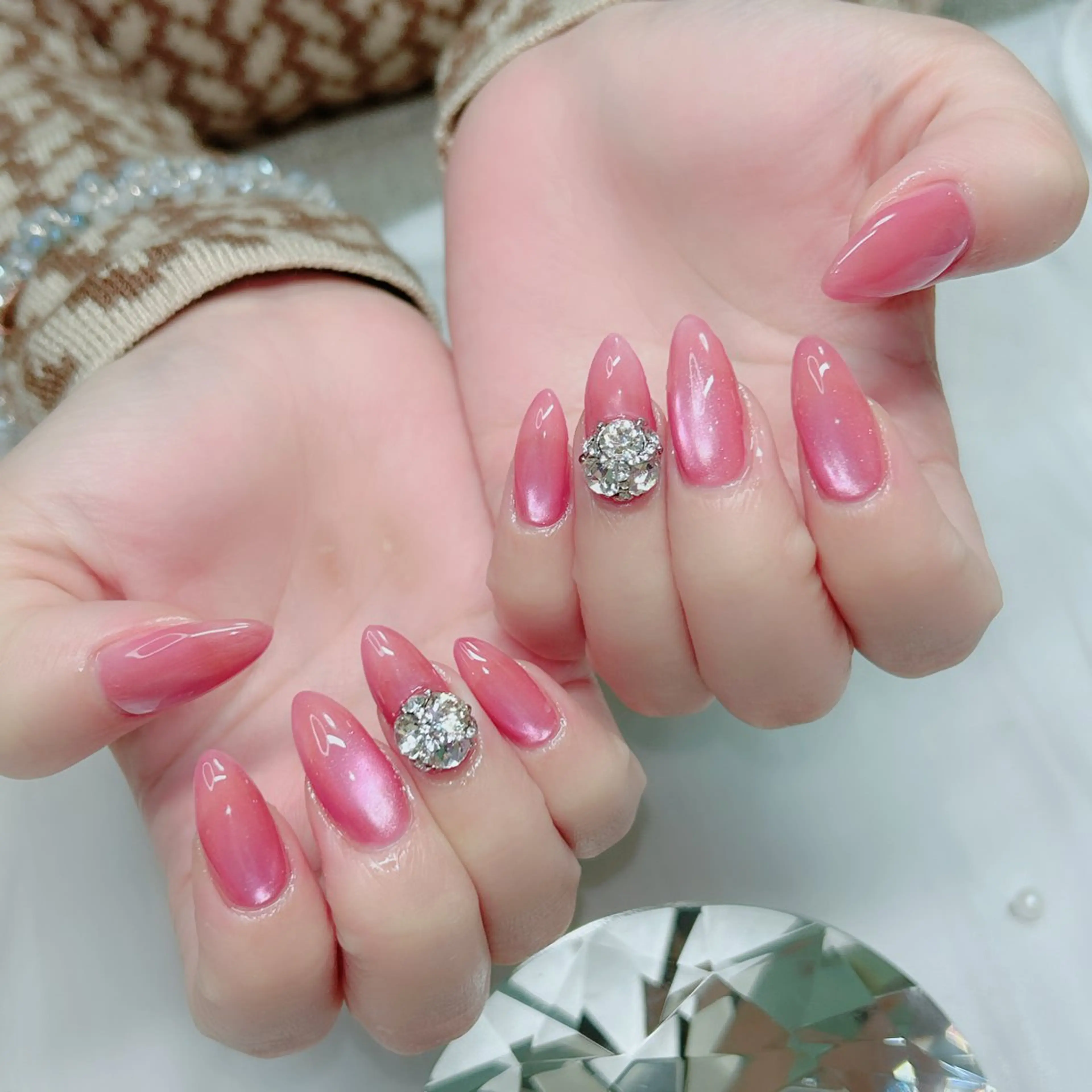 ネイル オーロラネイル ミラーネイル オフィスネイル ワンカラーネイル シンプルネイル ハンドネイル Cute Tips nailのネイルデザイン