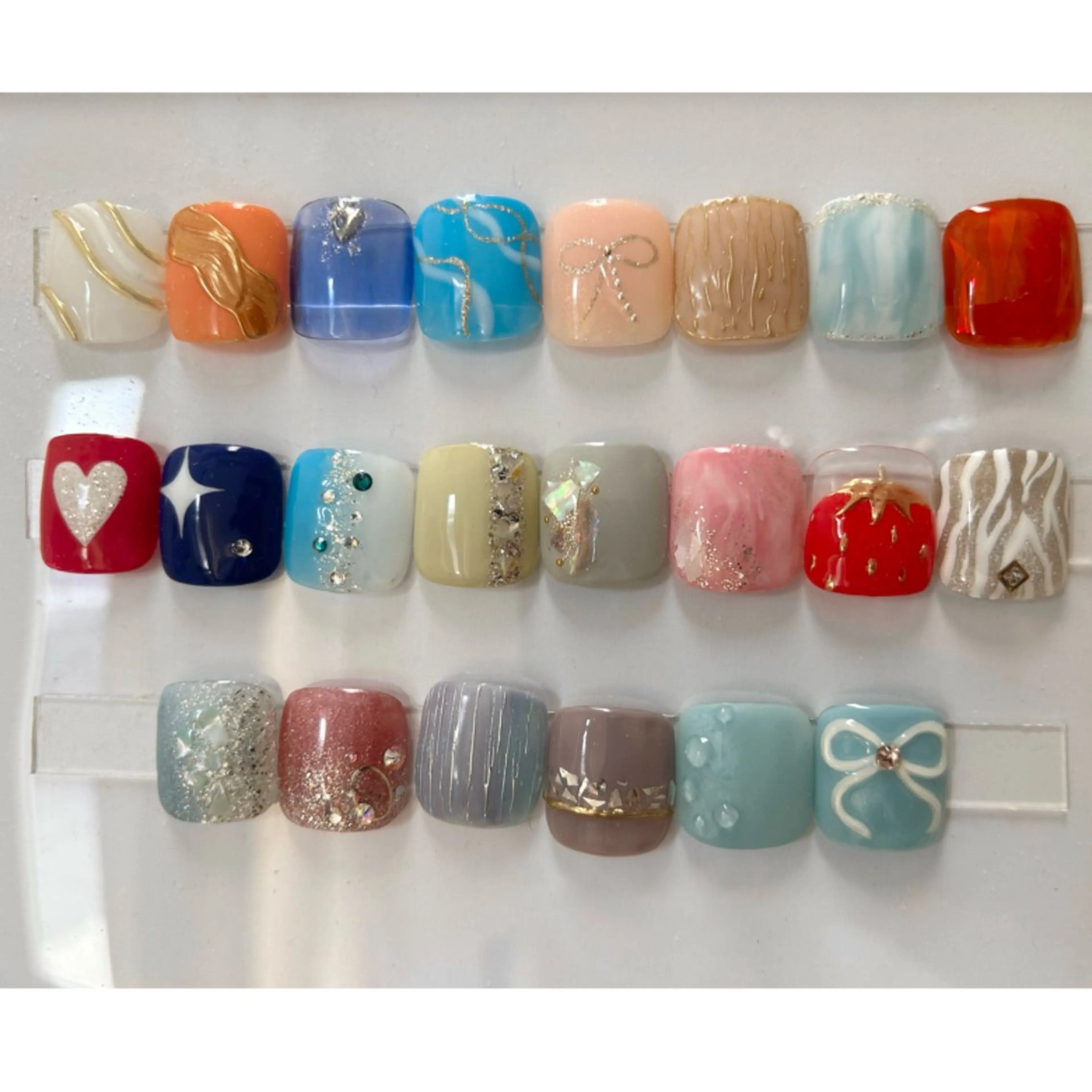 ネイル クリアネイル フットネイル フレンチネイル グラデーション 斜めフレンチ フットネイル Bianca立川店 saitoのネイルデザイン