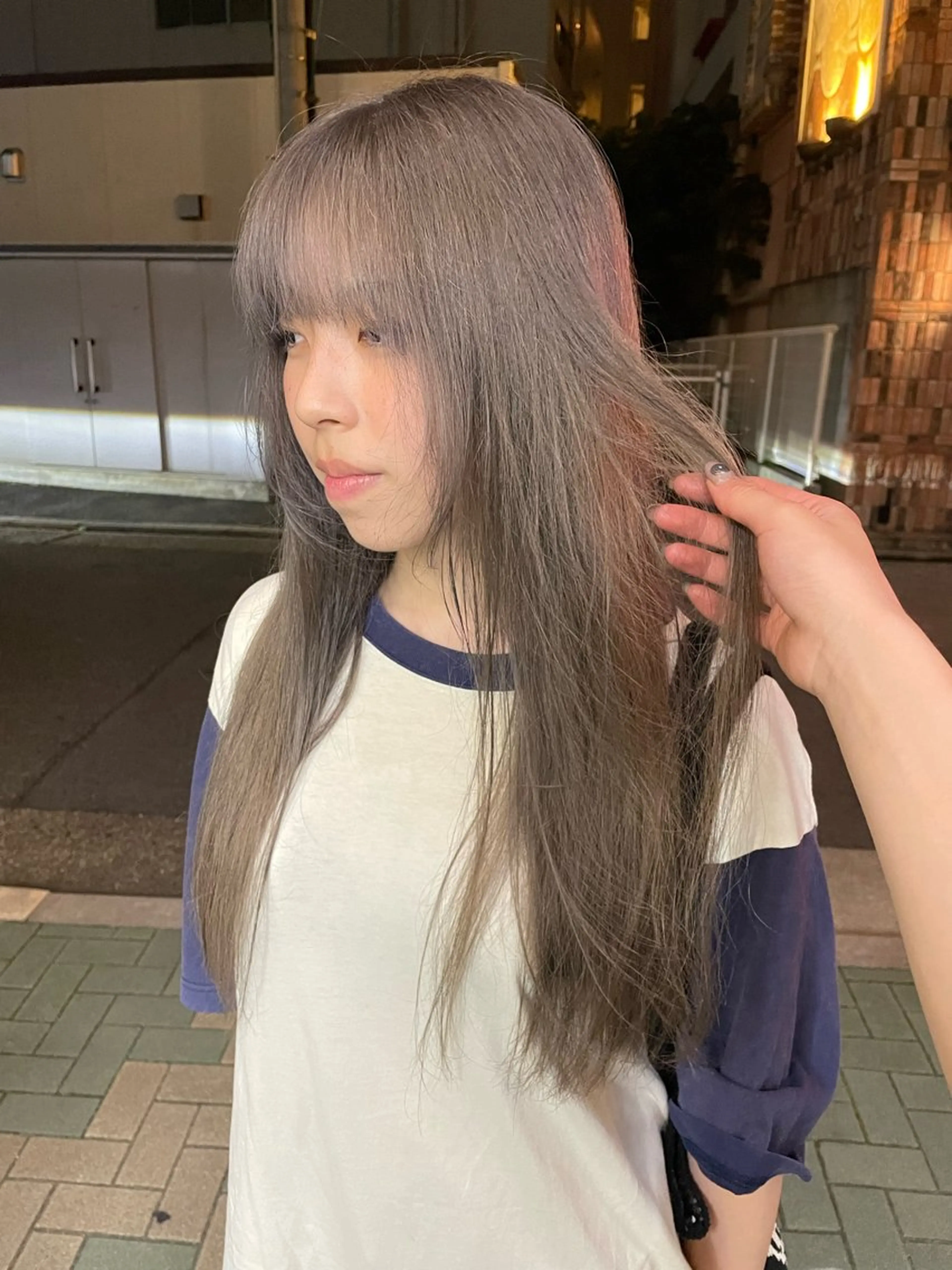 ロング カラー ブリーチ グレージュ ヘアカラー トリートメント カットモデル/ ハイトーン/ゆうあのヘアスタイル