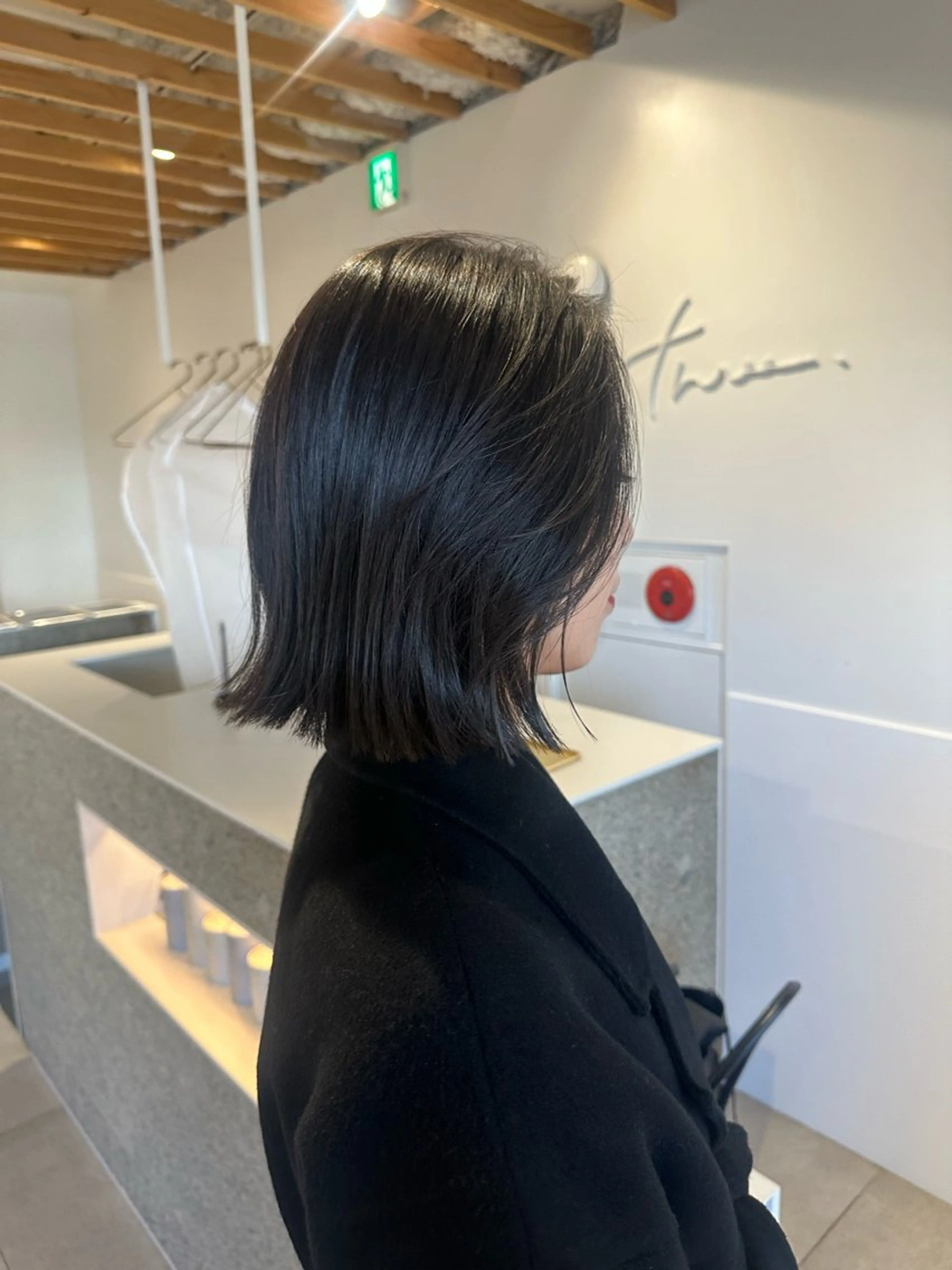 ショート レイヤーカット カット 杉本 沙羅のヘアスタイル