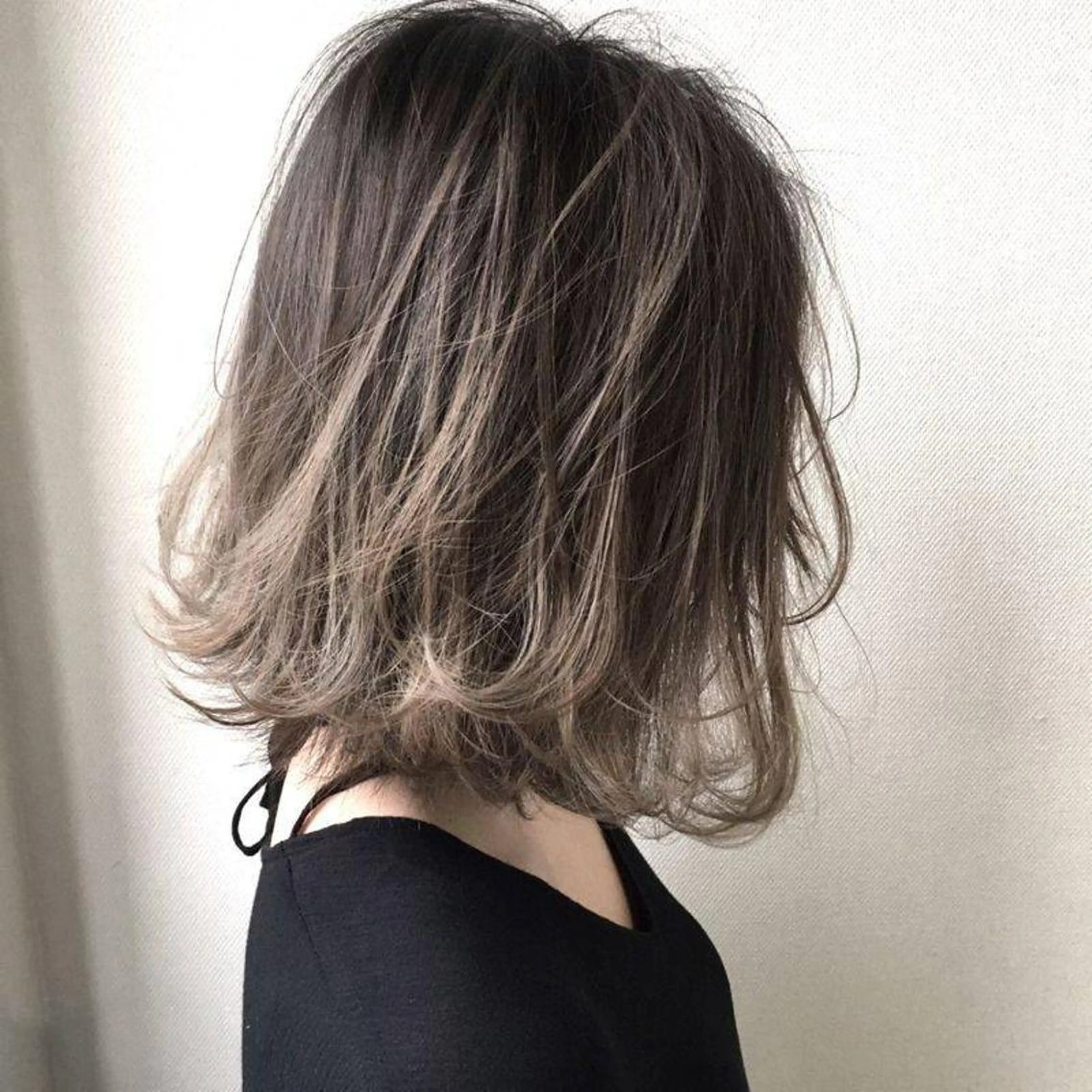 カラー SALOWIN栄 高須大貴のヘアスタイル