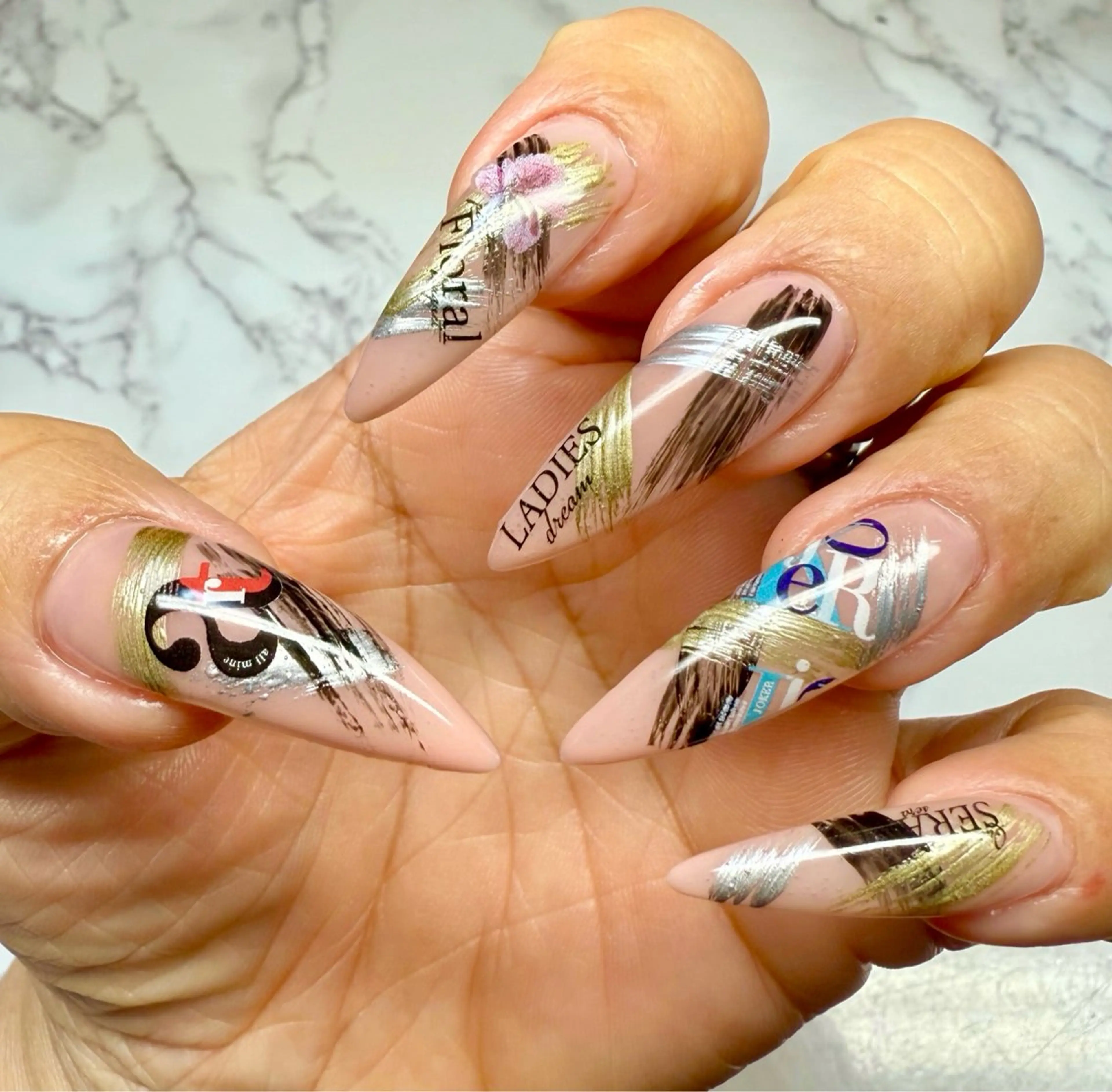 ネイル アートネイル チークネイル フレンチネイル 氷ネイル・うるうるネイル キラキラネイル M.N_ nailのネイルデザイン