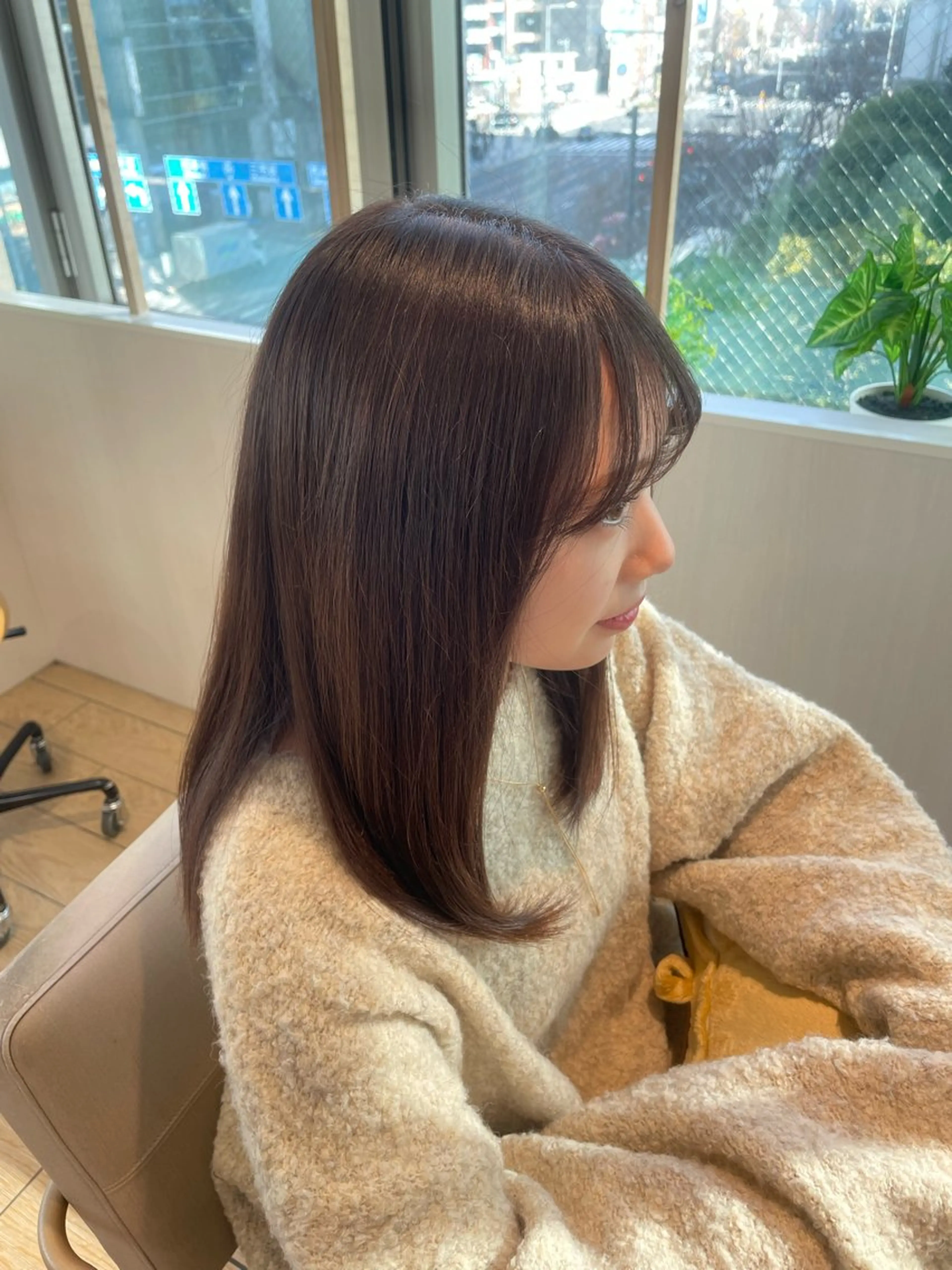 セミロング ヘアカラー カットモデル募集‎ / 角本 藍のヘアスタイル