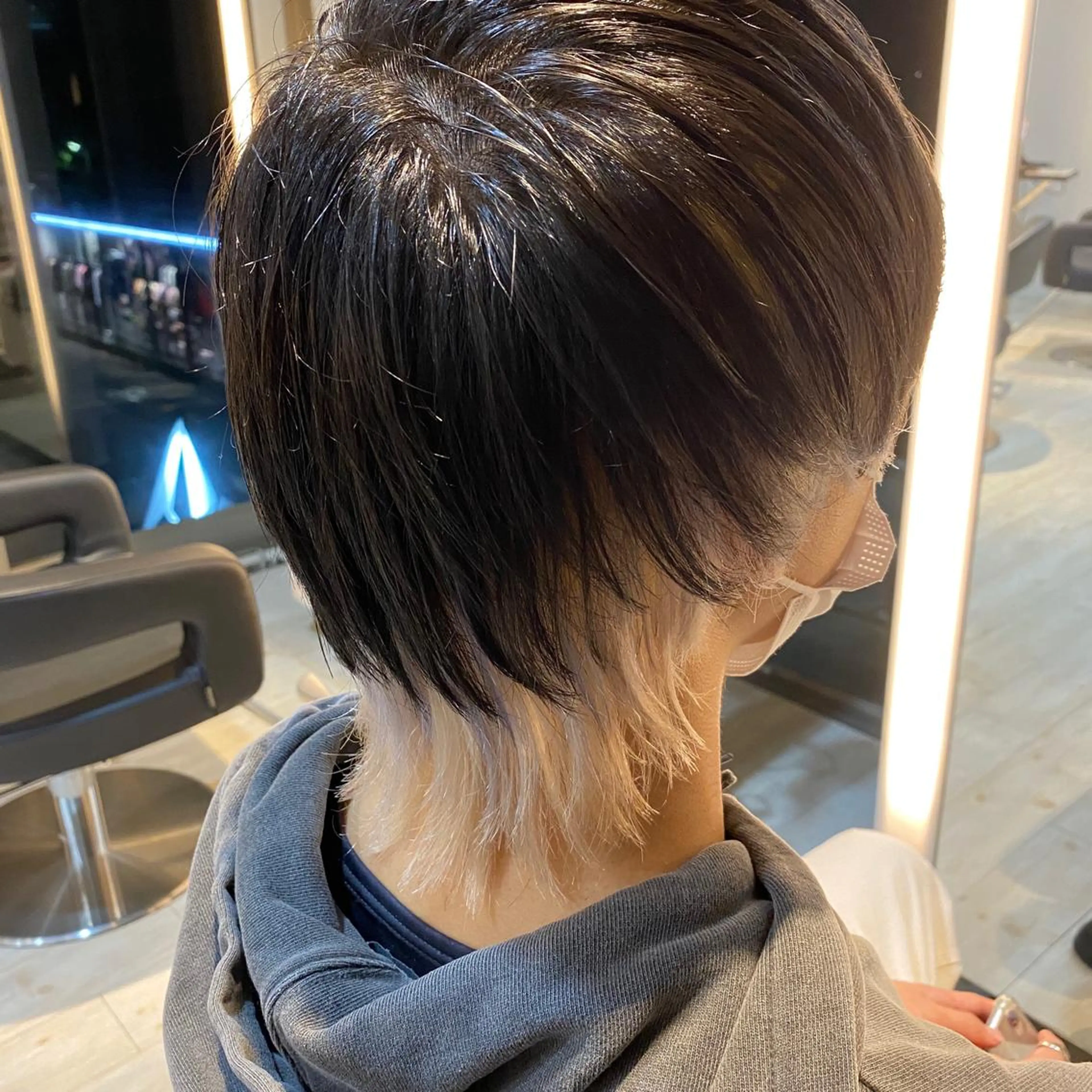 ショート カラー 井手 孔介のヘアスタイル