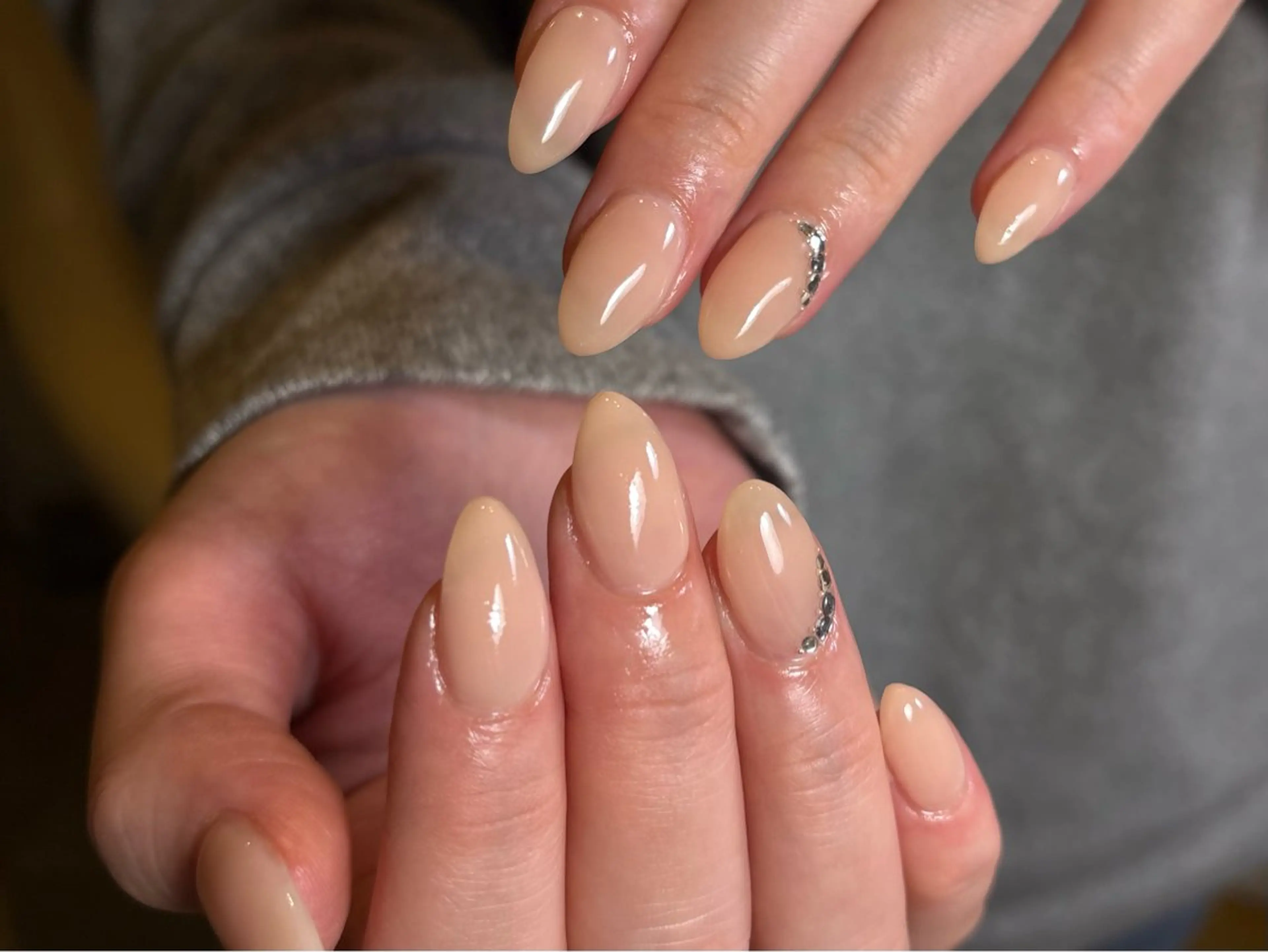 ネイル ジェルネイル オフィスネイル パラジェル シンプルネイル ハンドネイル EmaNail 肥後橋店🤍YURIのネイルデザイン