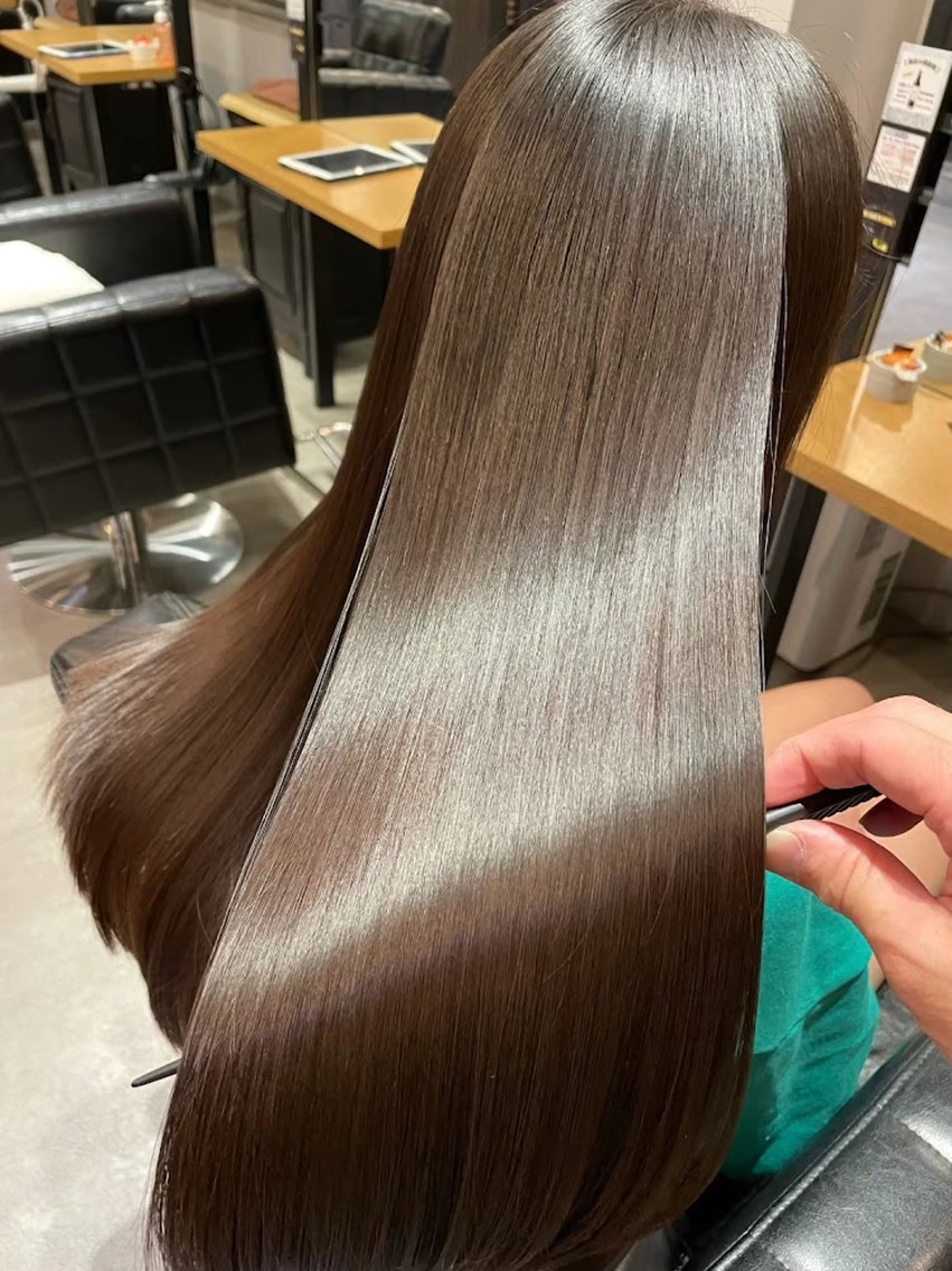 ロング カラー 荒井 りくのヘアスタイル