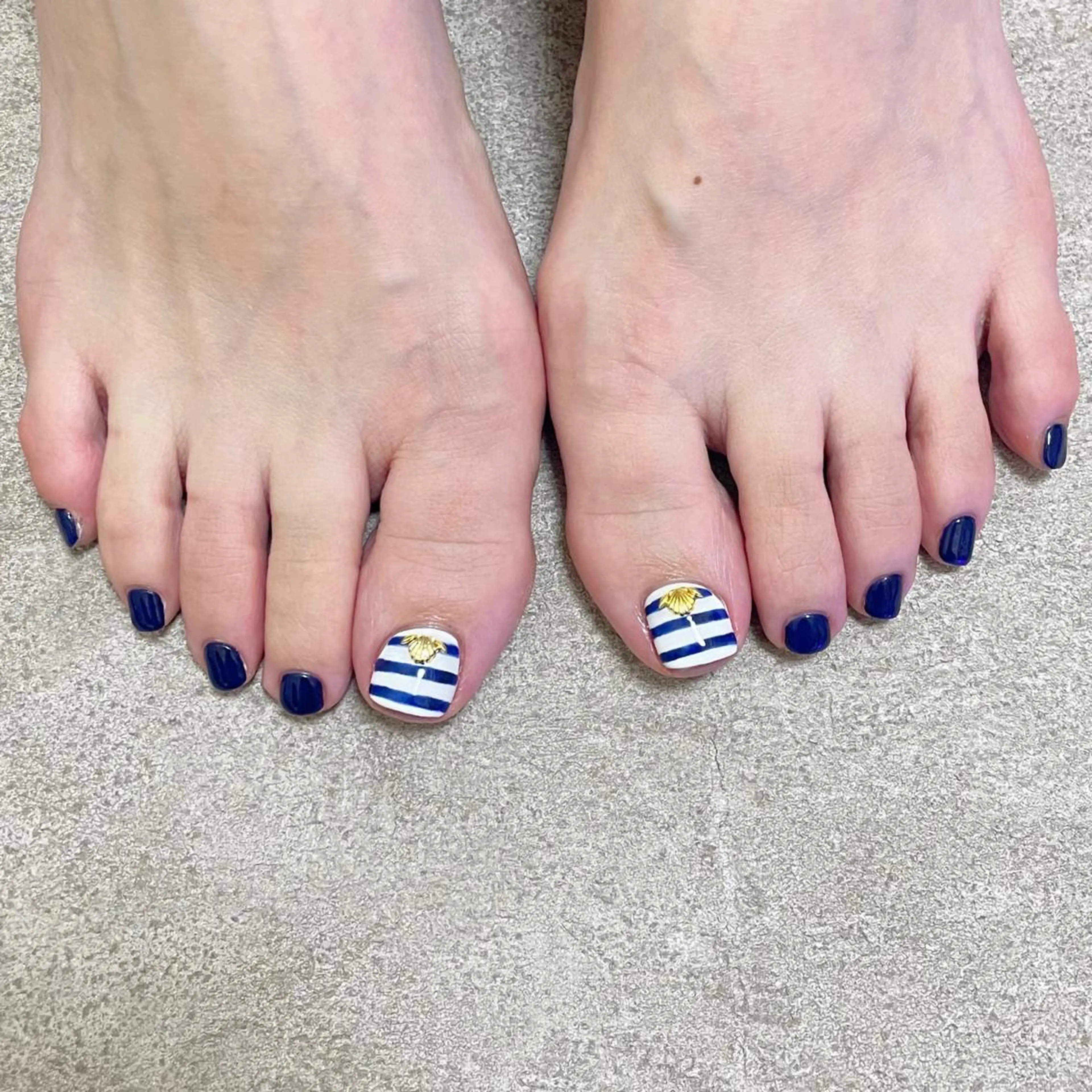 ネイル フットネイル nailroom DIASOMNIAのネイルデザイン