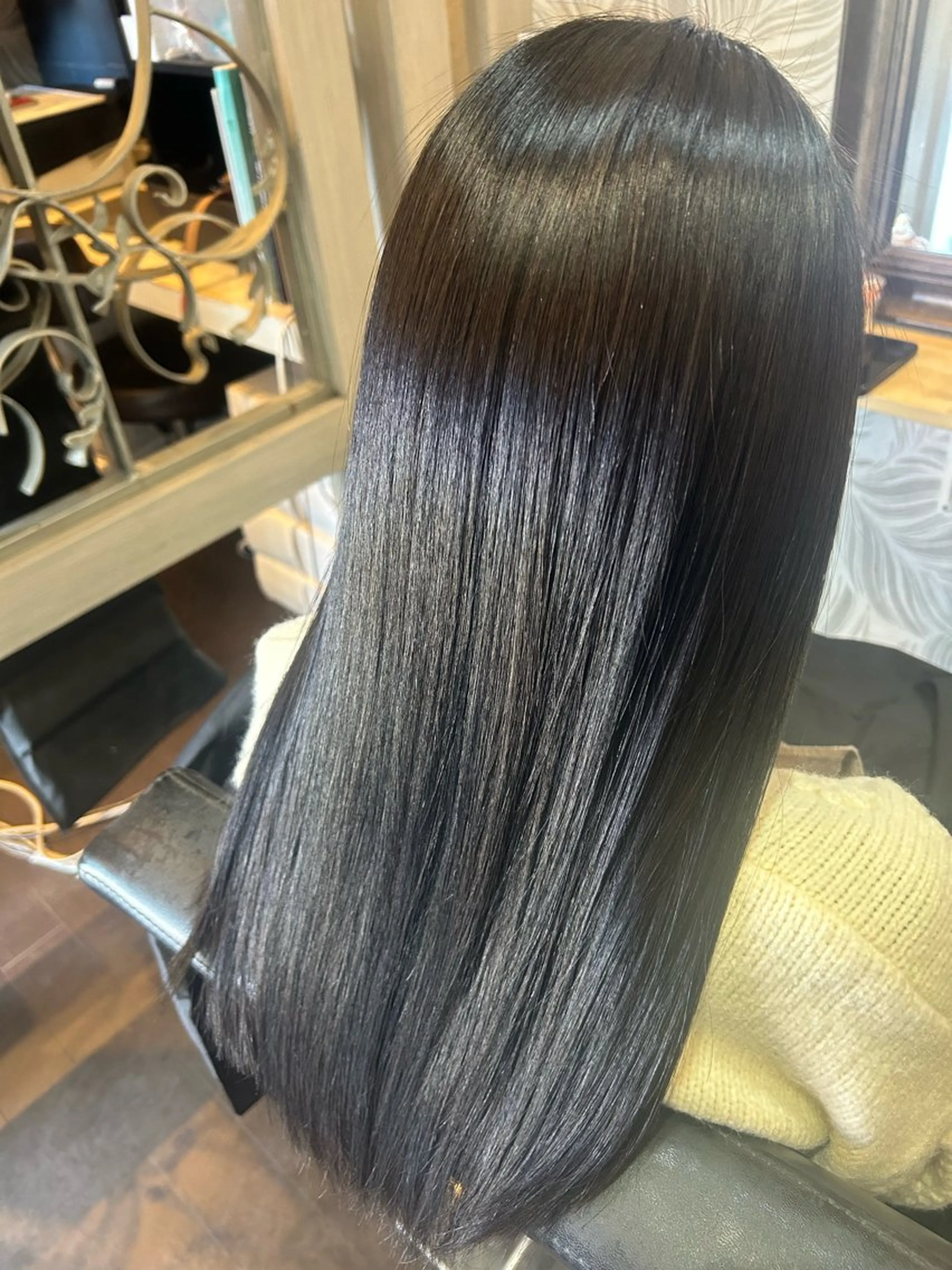 ロング カラー 黒髪 ブルーカラー ブルーブラック 髪質改善 きむら はるみのヘアスタイル