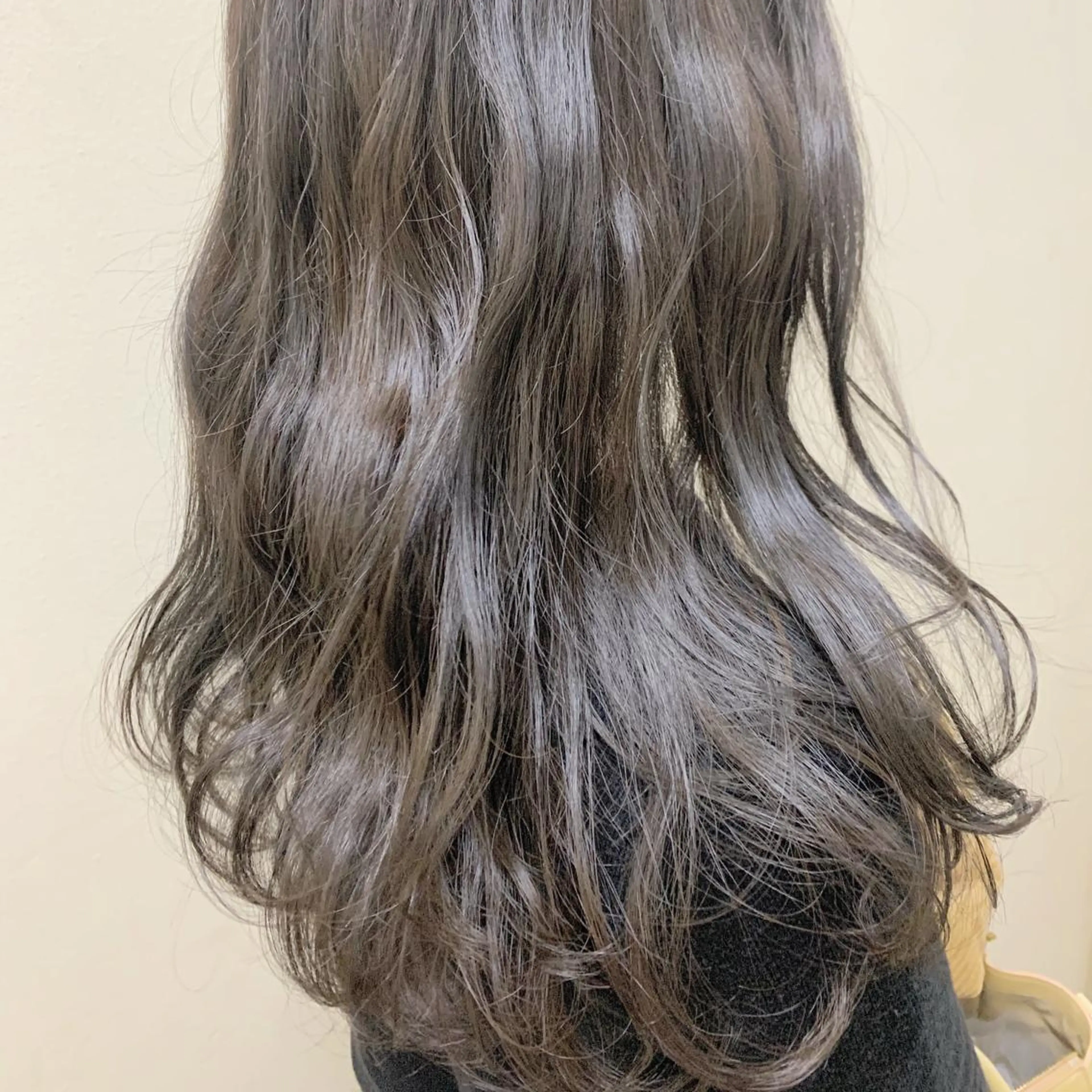 セミロング ayaka 髪質改善レイヤーのヘアスタイル