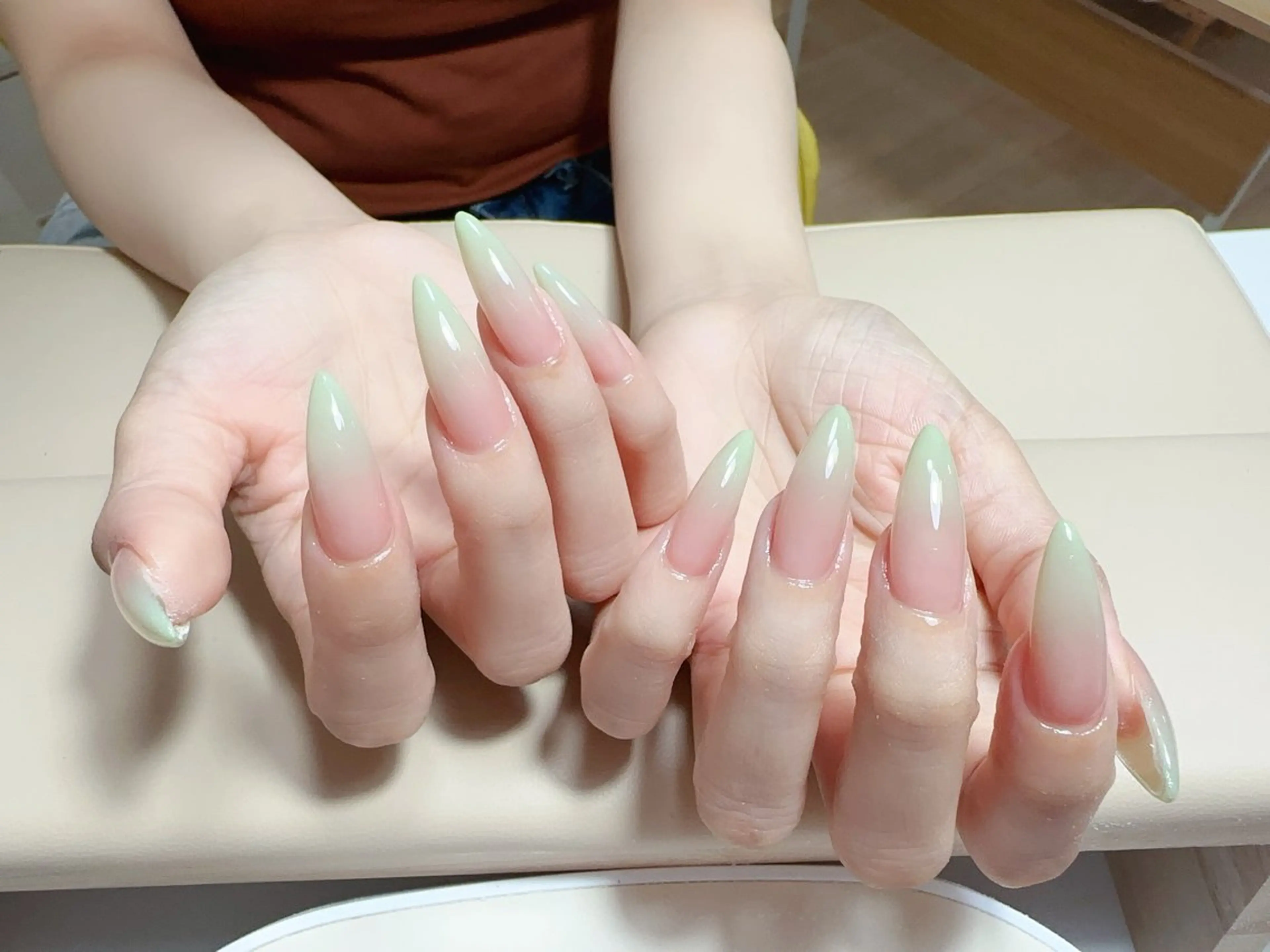 ネイル ハンドネイル NAIL CIRCLESのネイルデザイン