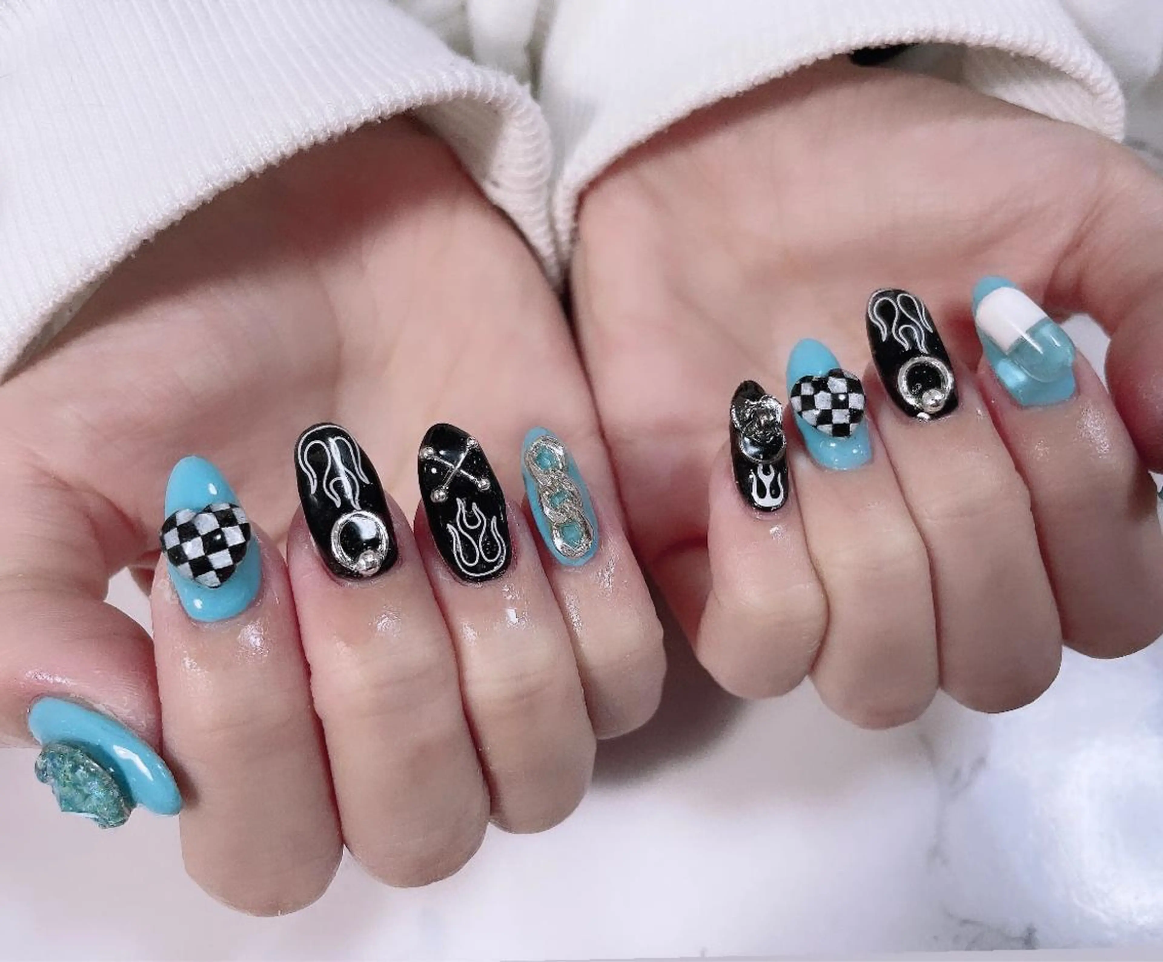 ネイル 高草木 桃香のネイルデザイン