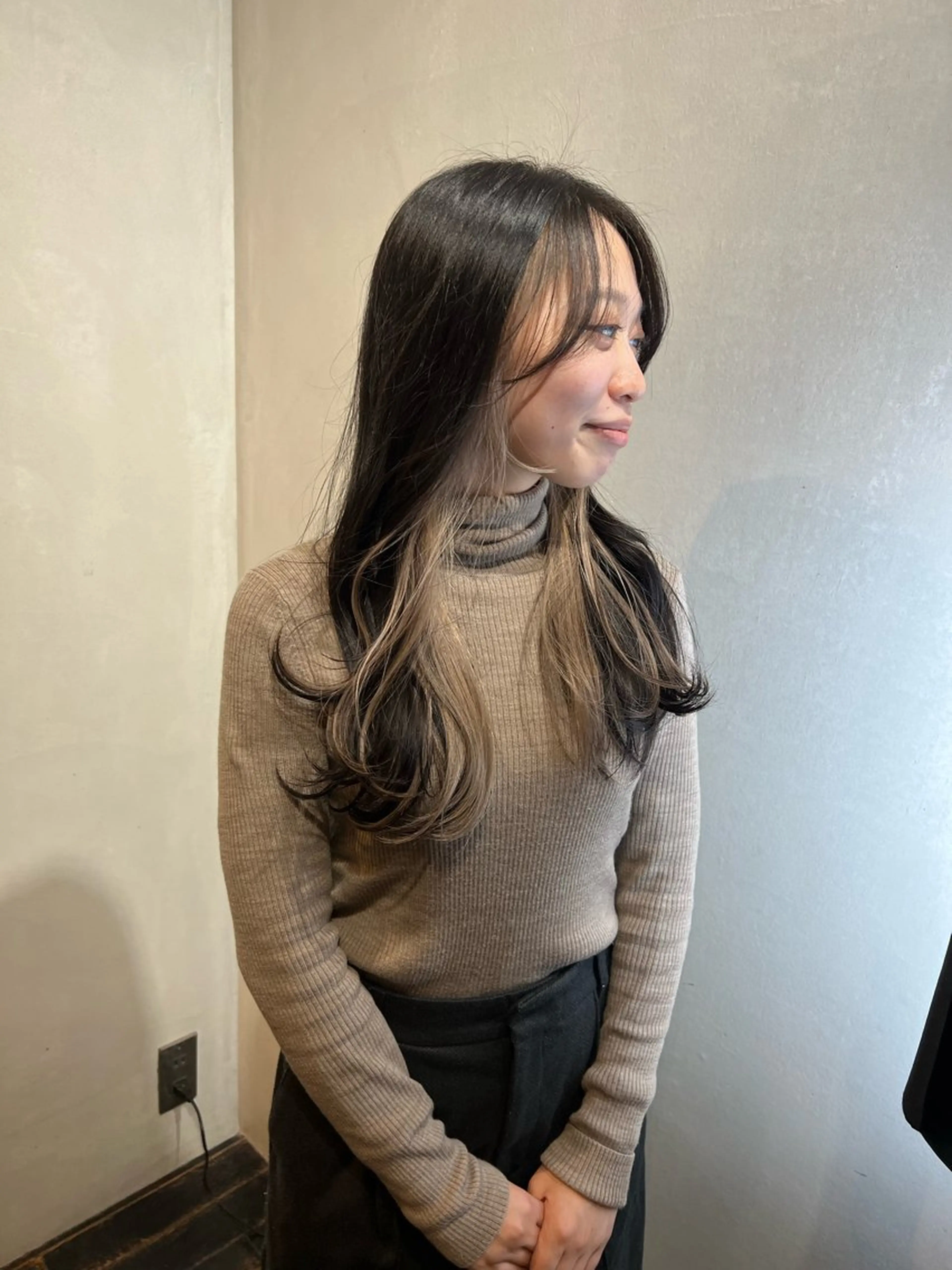 カラー ヘアカラー Aya/四条烏丸/ インナーカラーのヘアスタイル