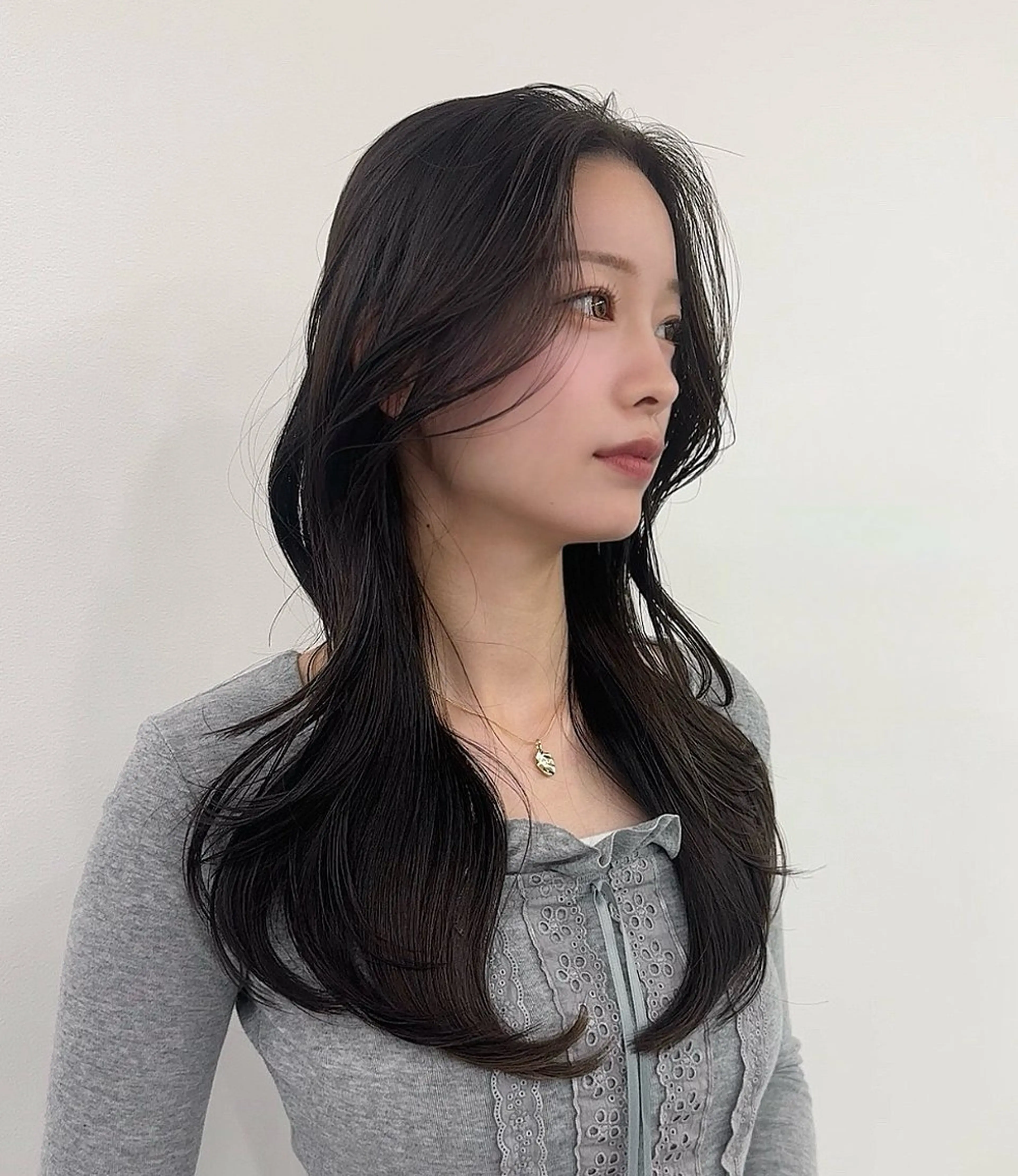 ロング カット トリートメント レイヤー・ブリーチ kiyotoshiのヘアスタイル