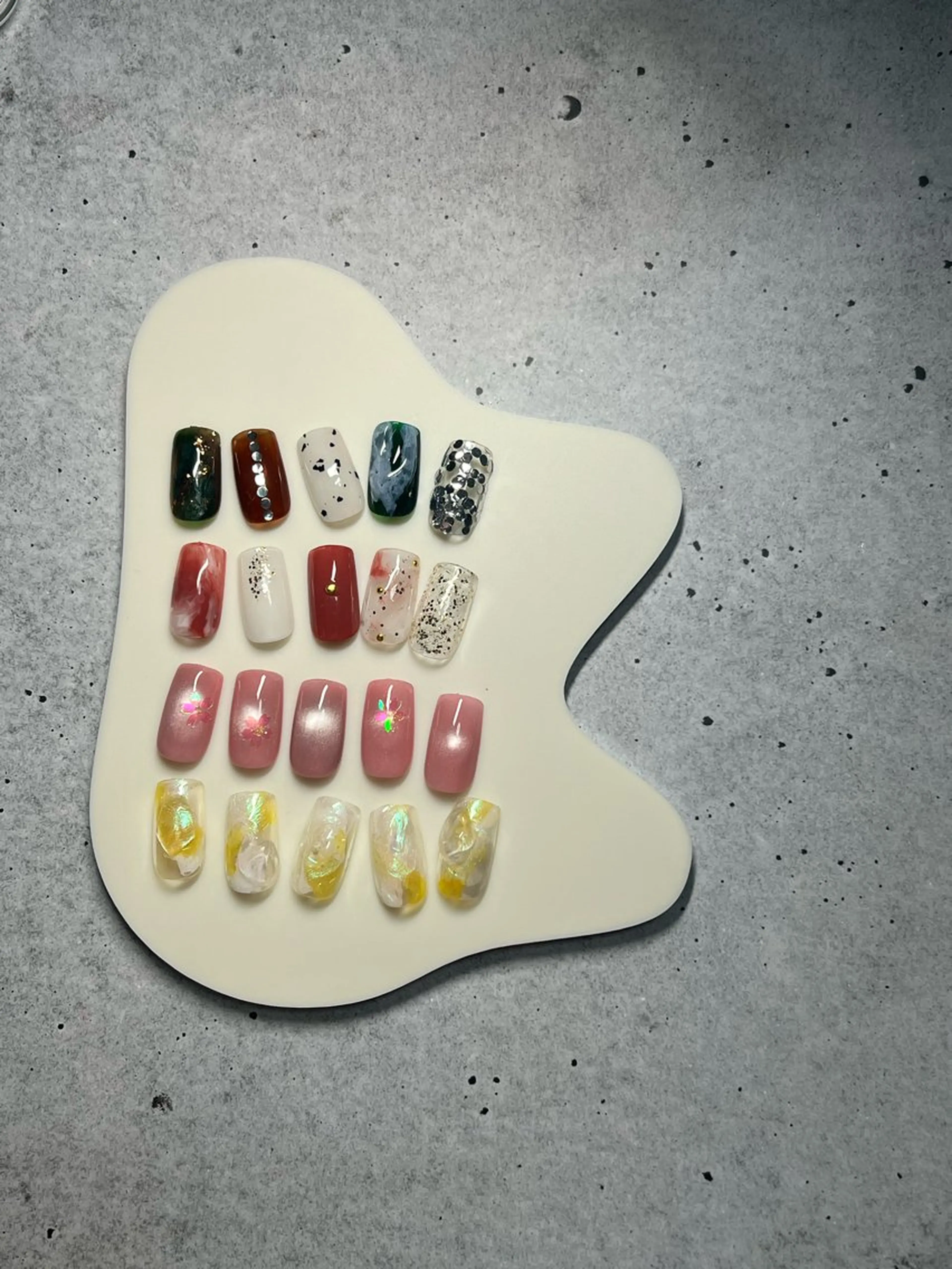 ネイル ハンドネイル nail salon CHEのネイルデザイン