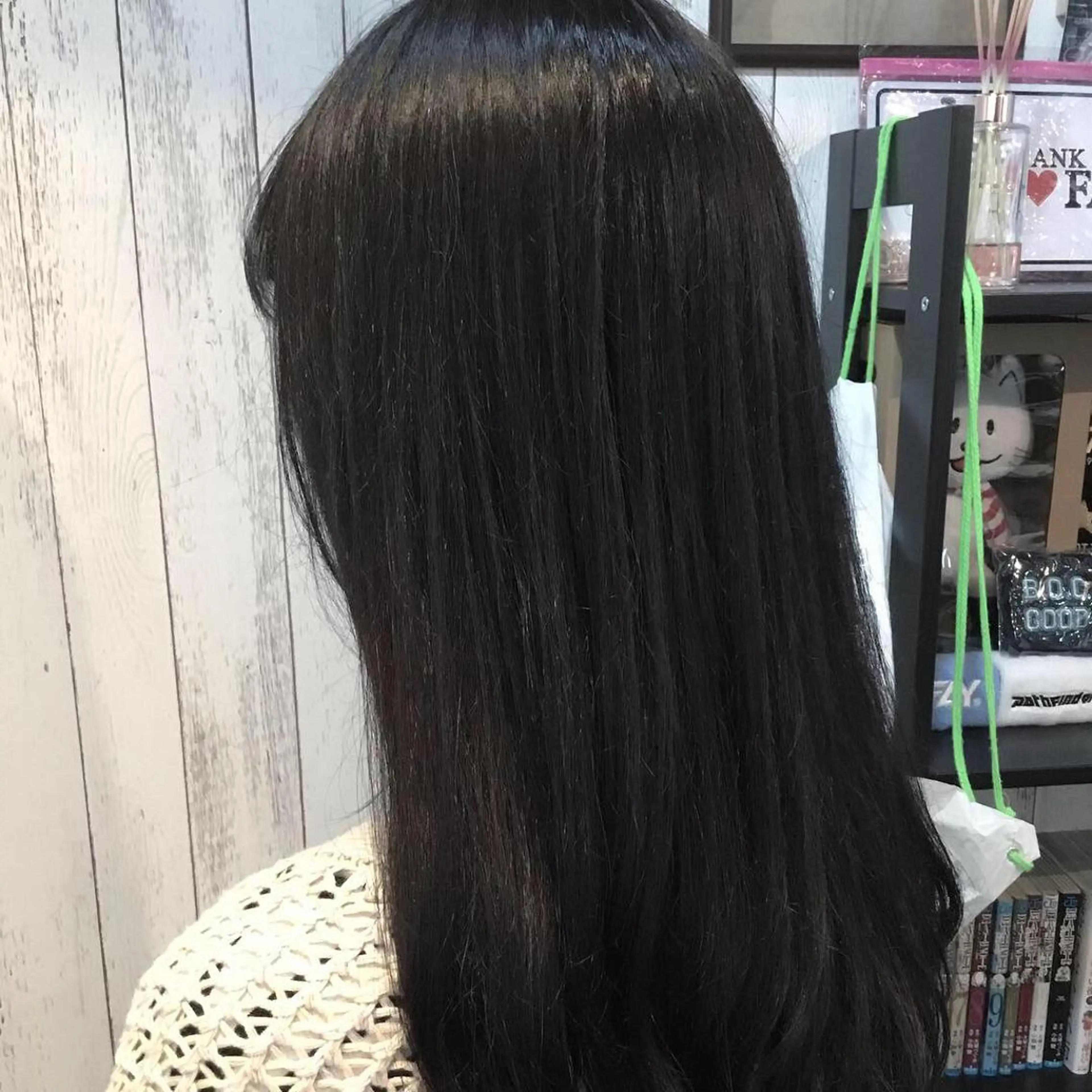 ロング カラー パーマ embrace エンブレイスのヘアスタイル