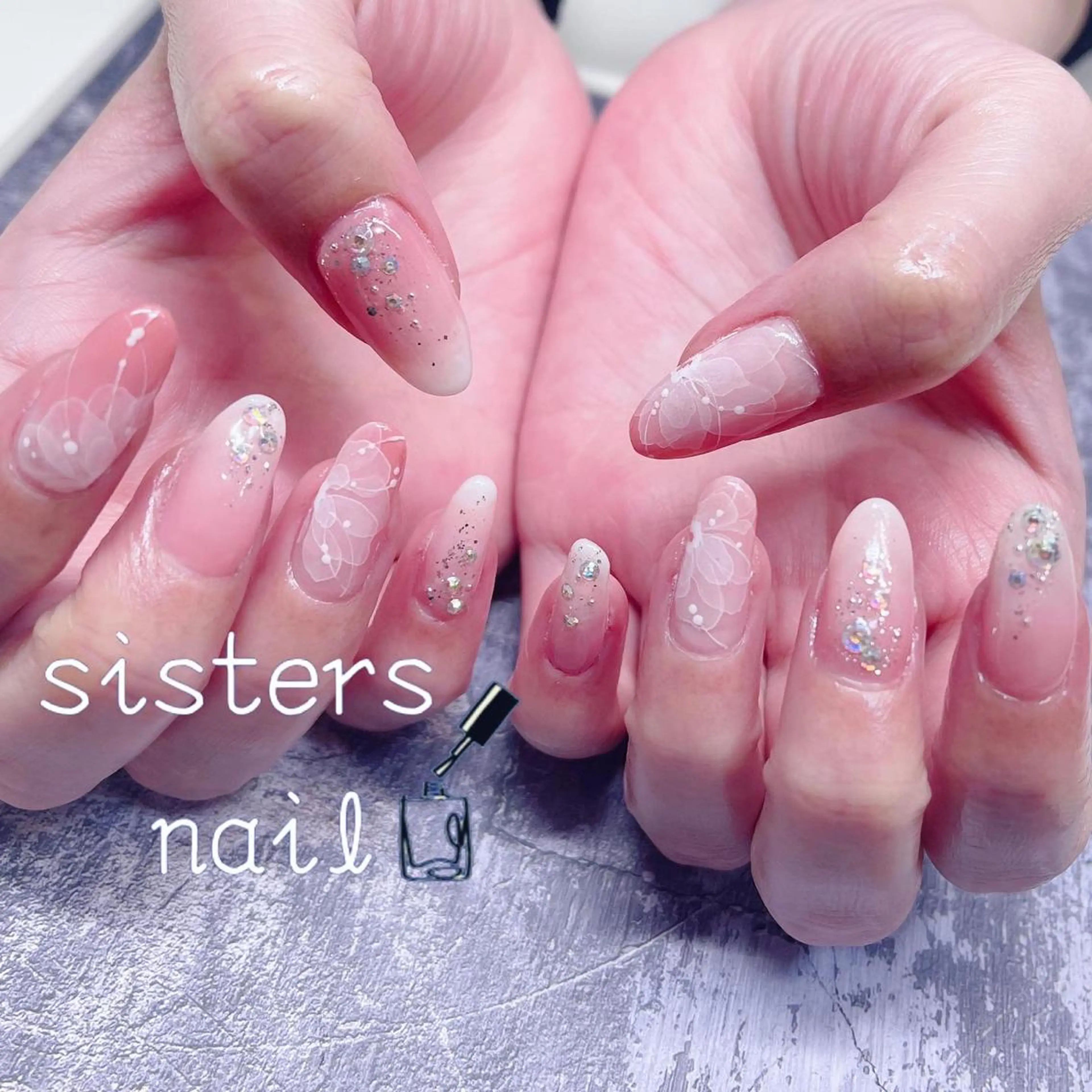 ネイル アートネイル フラワーネイル グラデーション キラキラネイル ピンク ハンドネイル ハンドケア sisters nail.fのネイルデザイン