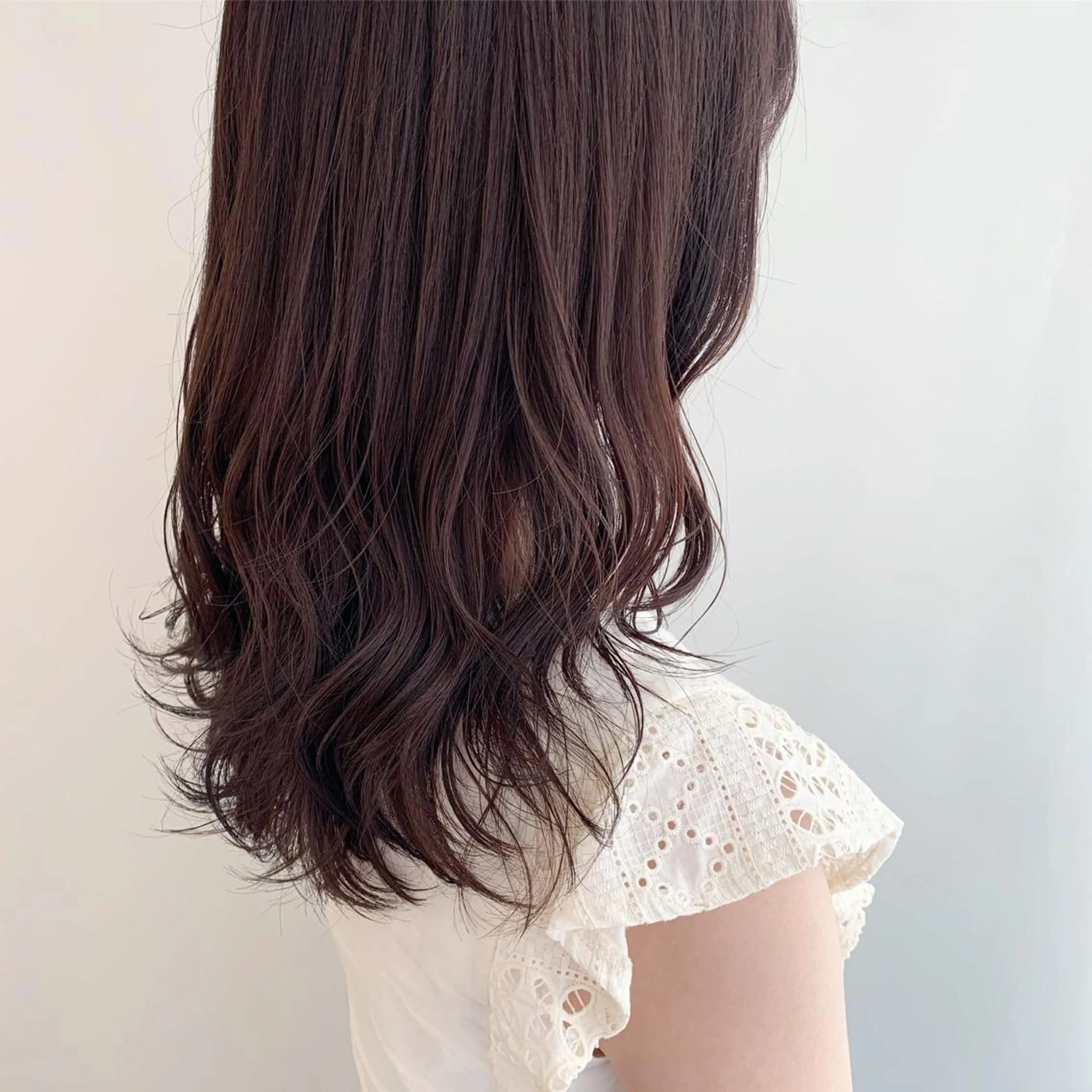 カラー 山口 莉奈のヘアスタイル