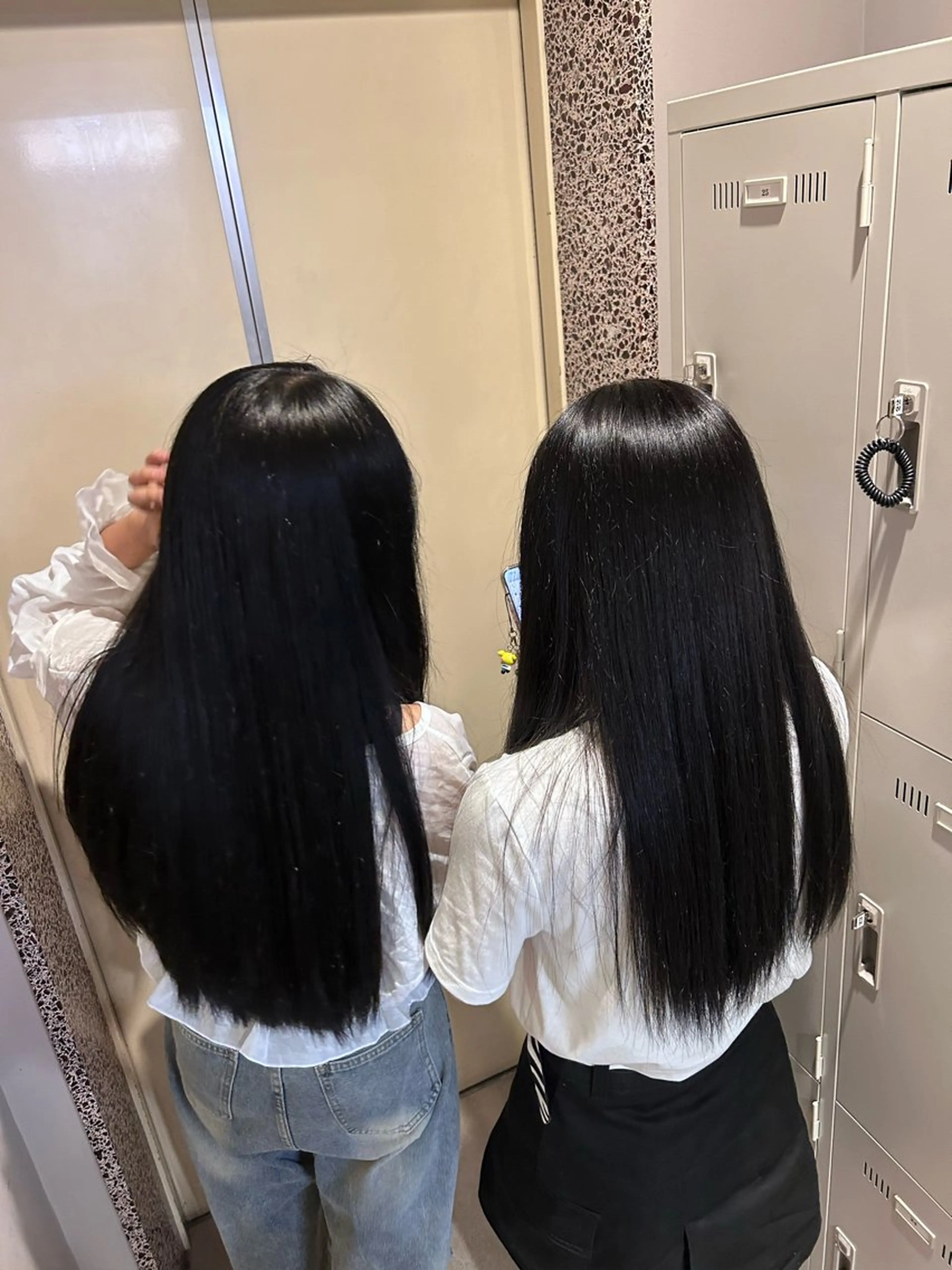 カラー ヘアカラー 透明感ベージュ🤎 ナチュラルレイヤーのヘアスタイル