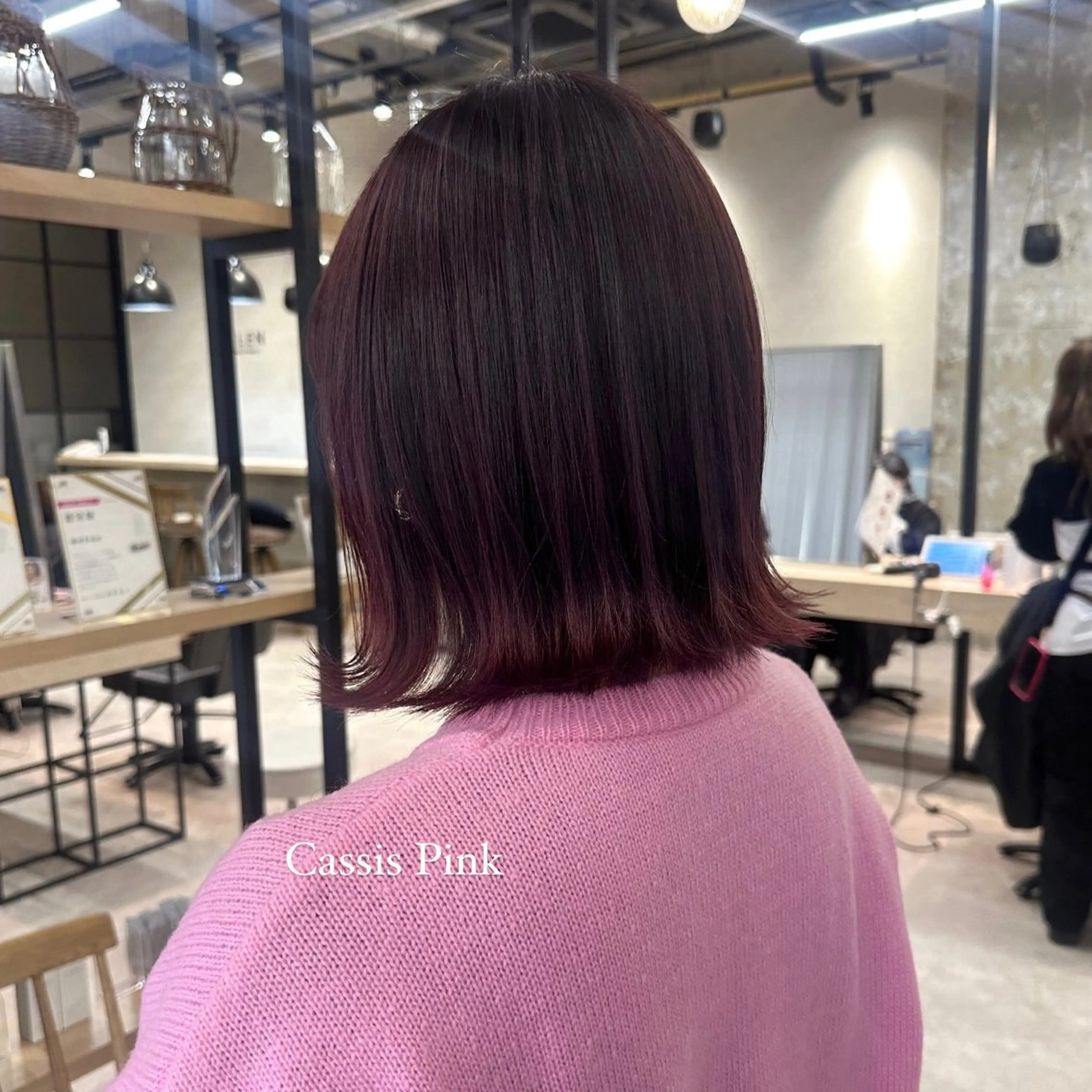 ミディアム カラー nanami ￤縮毛矯正￤ブリーチのヘアスタイル