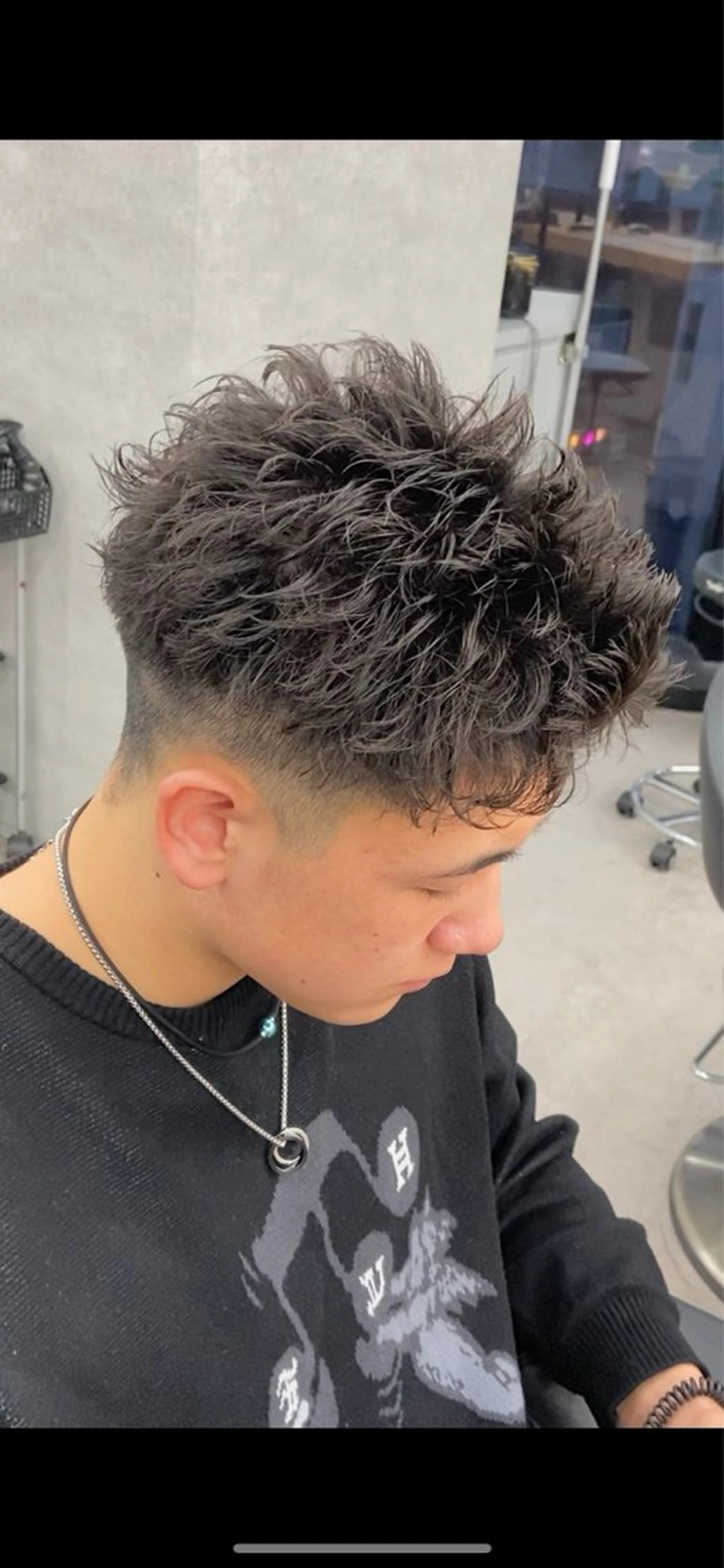 パーマ メンズ センターパート メンズハイライト メンズメッシュ マッシュ メンズパーマ カット パーマ ヘアセット 波巻き/サーフカール 🌊吉野裕稀のヘアスタイル