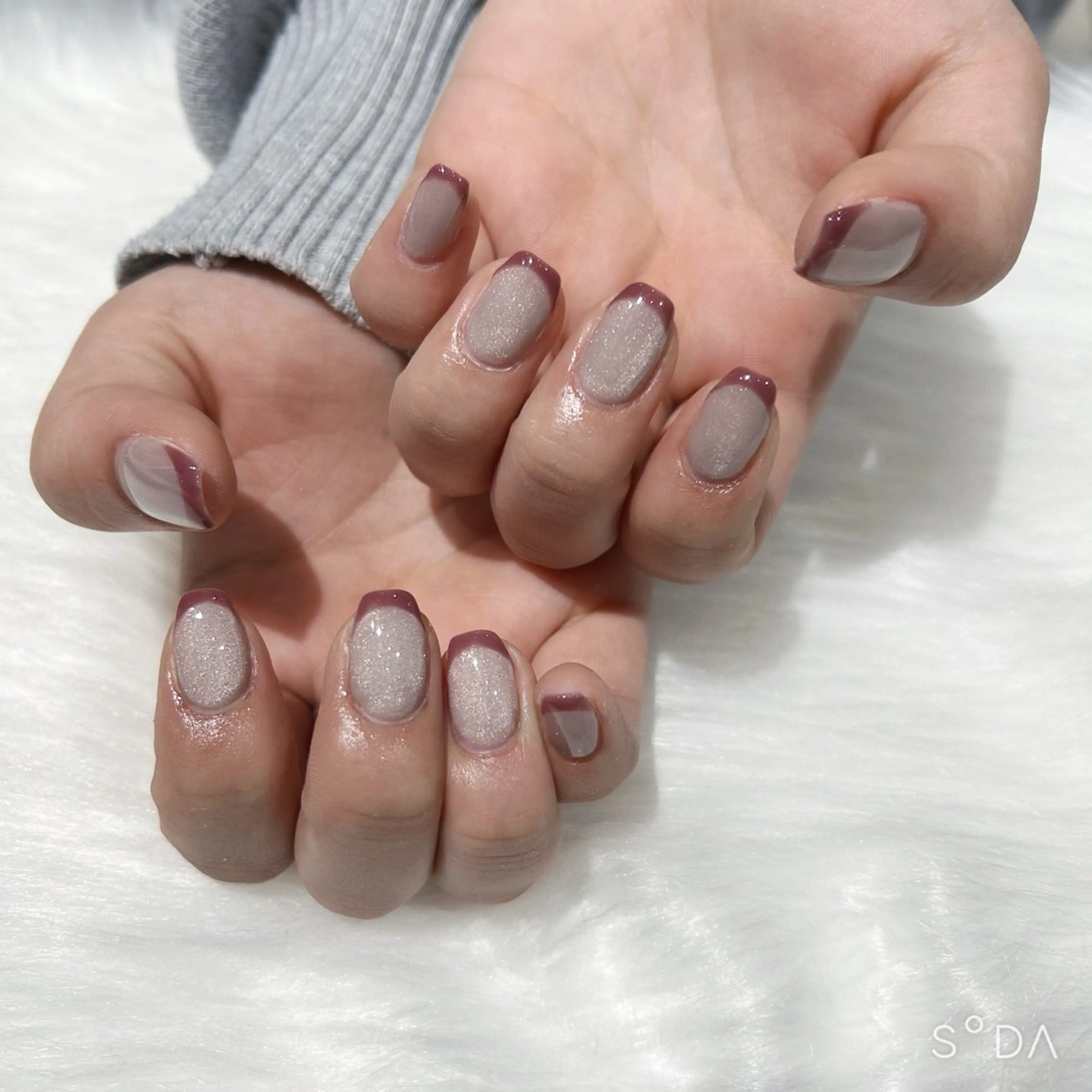 ネイル フレンチネイル マグネットネイル ピンク ショートネイル 春ネイル ぷりゅねる 心斎橋のネイルデザイン