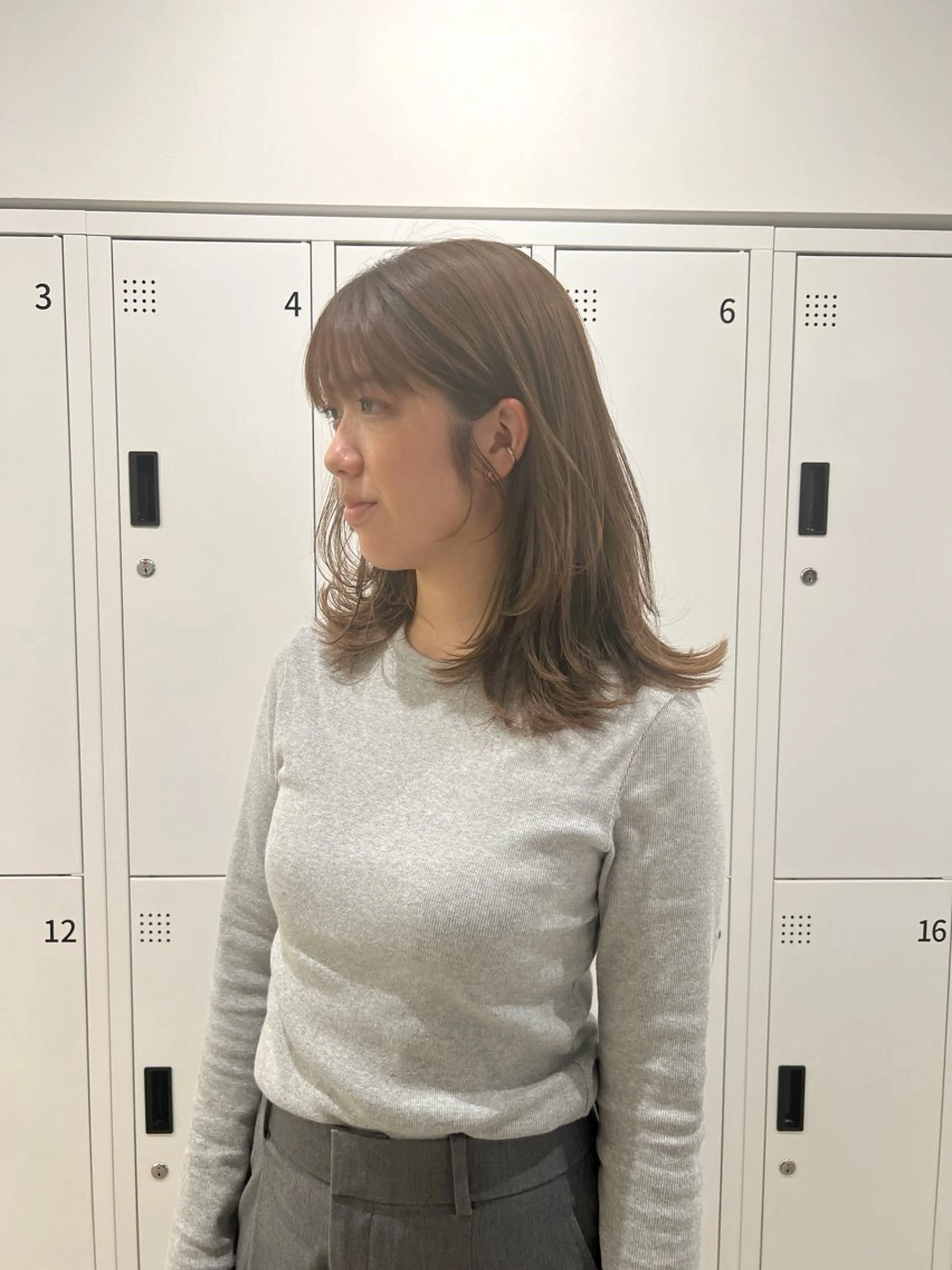 ミディアム カラー ベージュカラー レイヤーカット カット ヘアカラー パーマ ナチュラルヘア/ 似合わせ/三宅 昌太のヘアスタイル