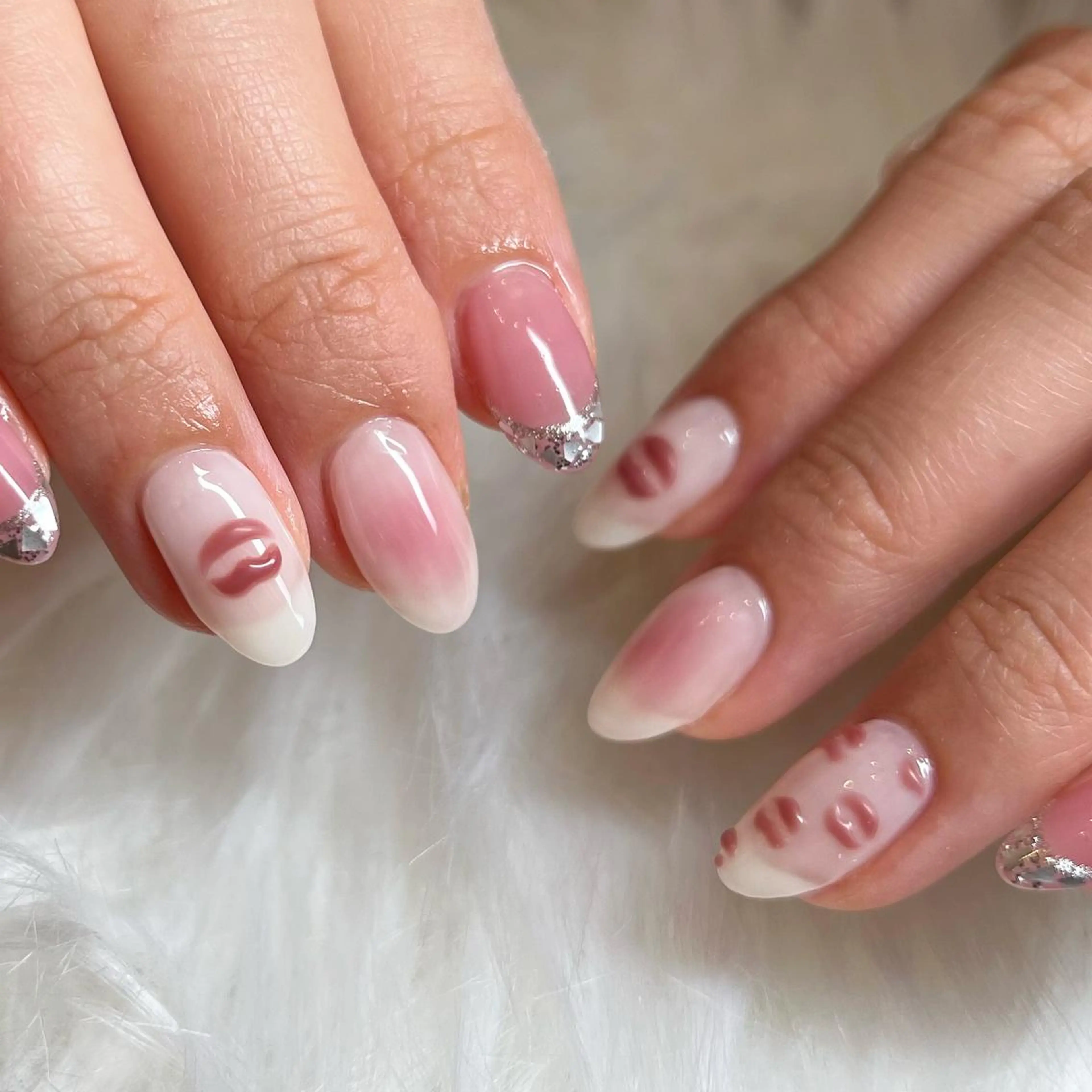 ネイル チークネイル フレンチネイル ガーリー ガラスフレンチ ピンク ハンドネイル 藤本 楓のネイルデザイン