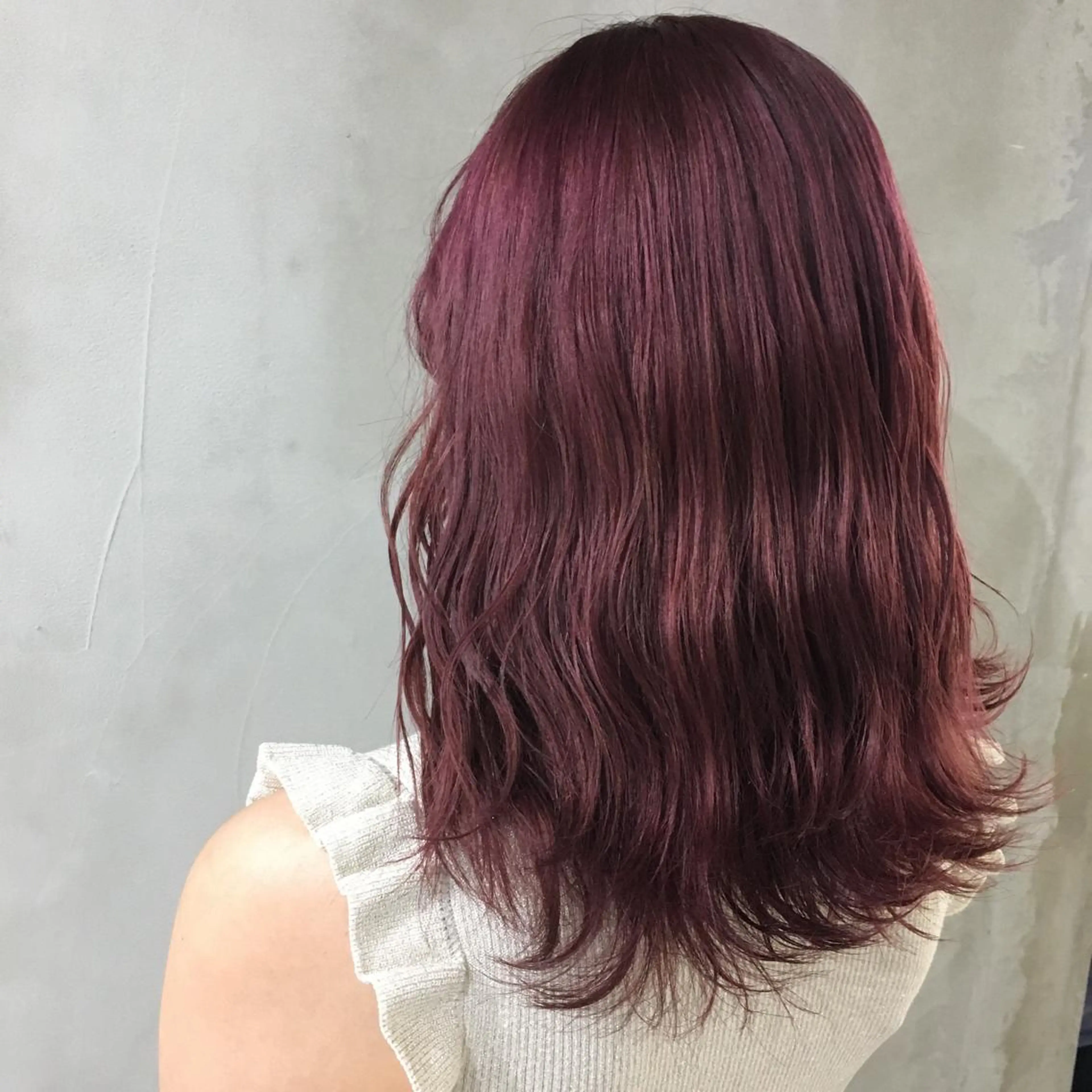 ミディアム カラー カシス ピンクカラー 渋谷🎨ブリーチ特化 ×エクステ🎨レンのヘアスタイル