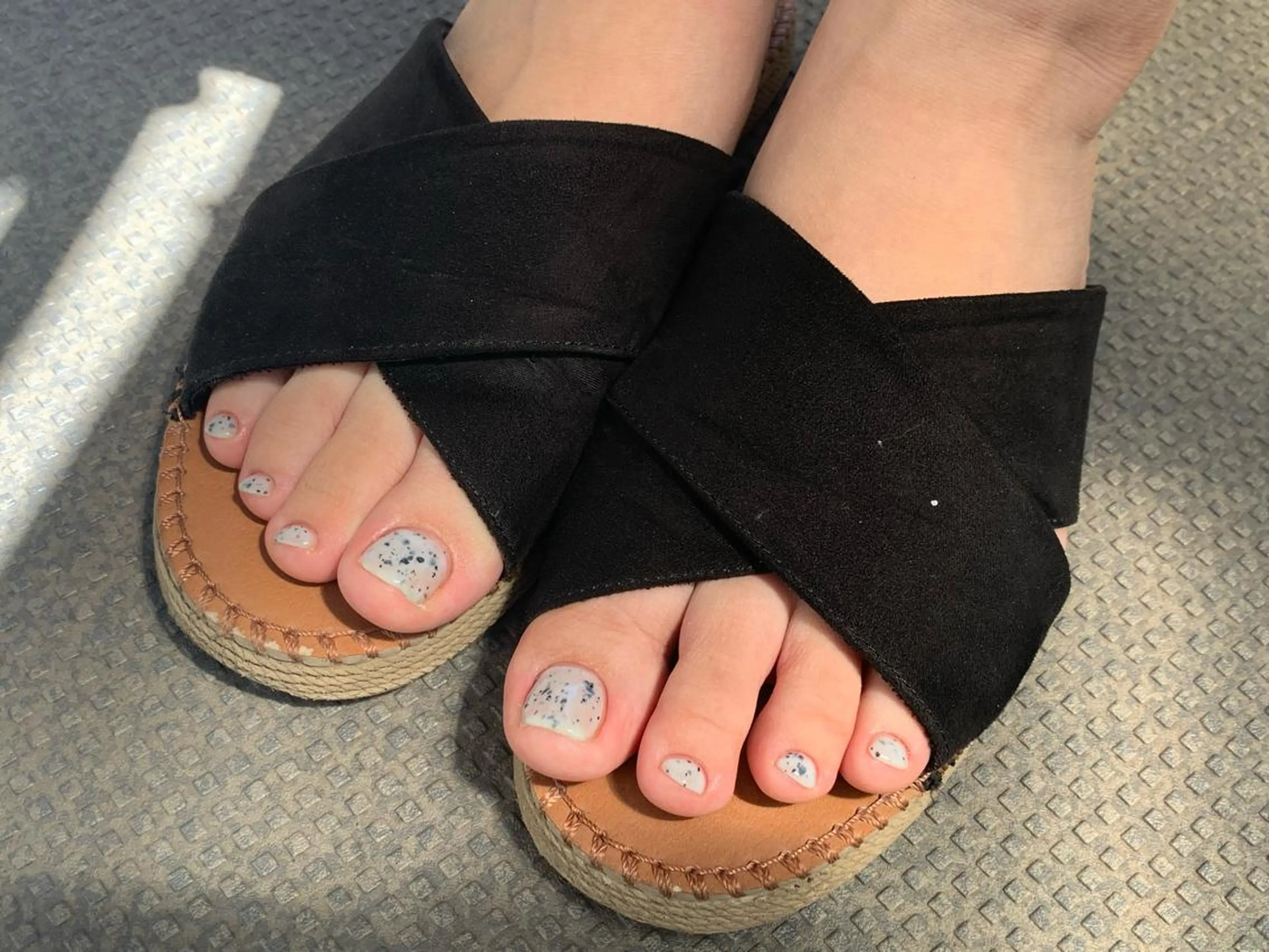 ネイル フットネイル ワンカラーネイル マキノ ユイのネイルデザイン