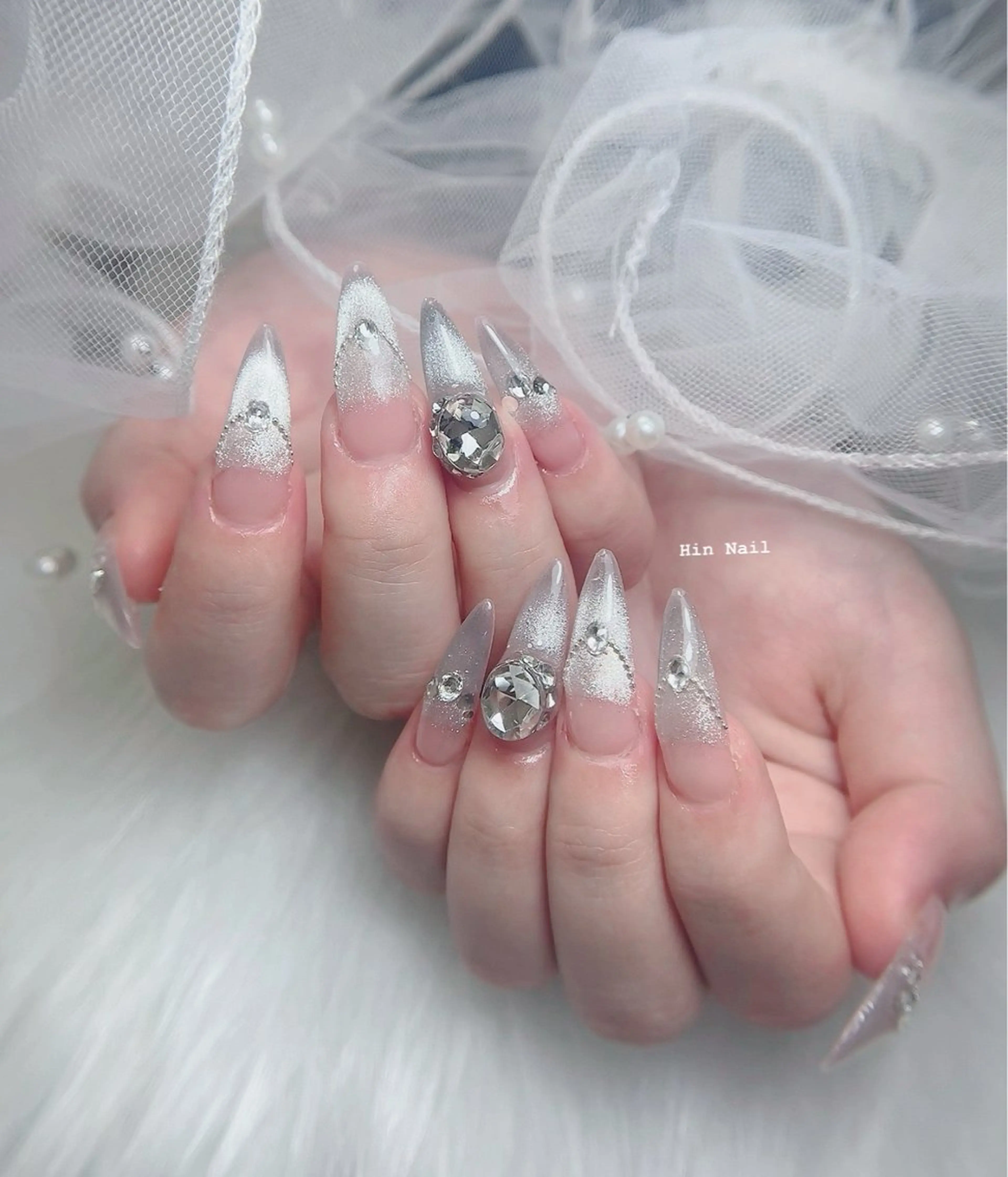 ネイル ハンドネイル Hin Nailsのネイルデザイン