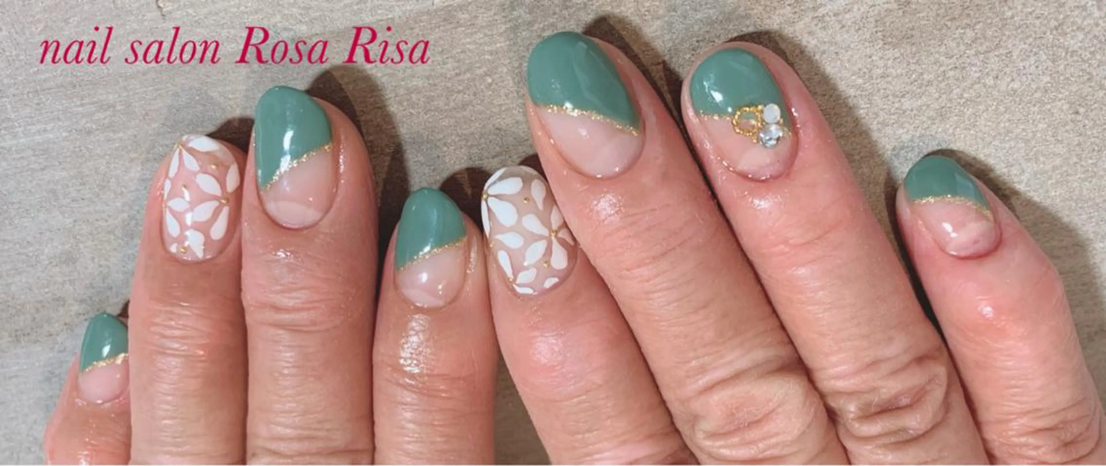 ショート ネイル アートネイル フレンチネイル ネイルスタジオ シェイクユアハンズのネイルデザイン