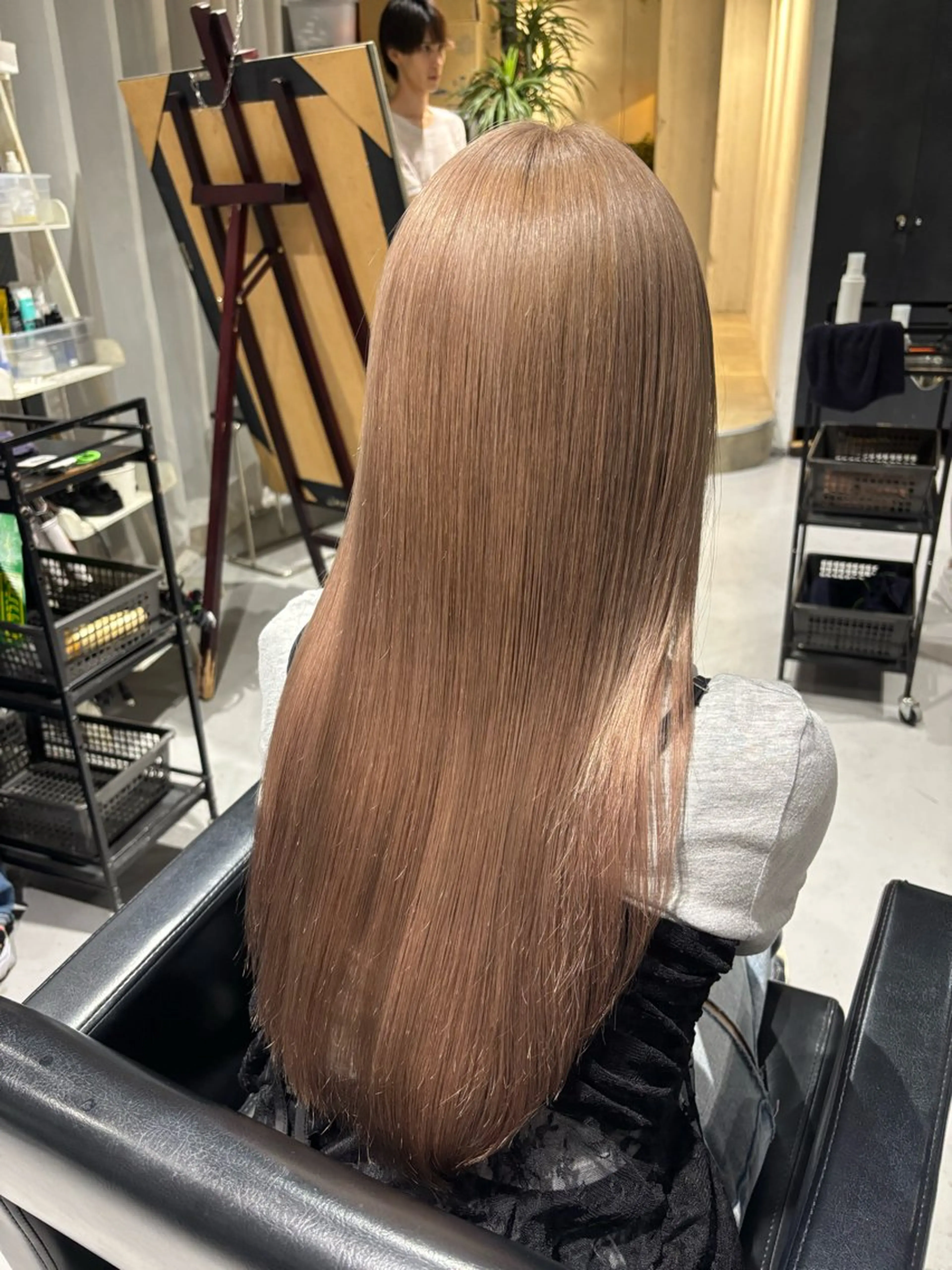 ロング カラー ヘアカラー トリートメント メンズ/ハイトーン 【yoshiki】のヘアスタイル