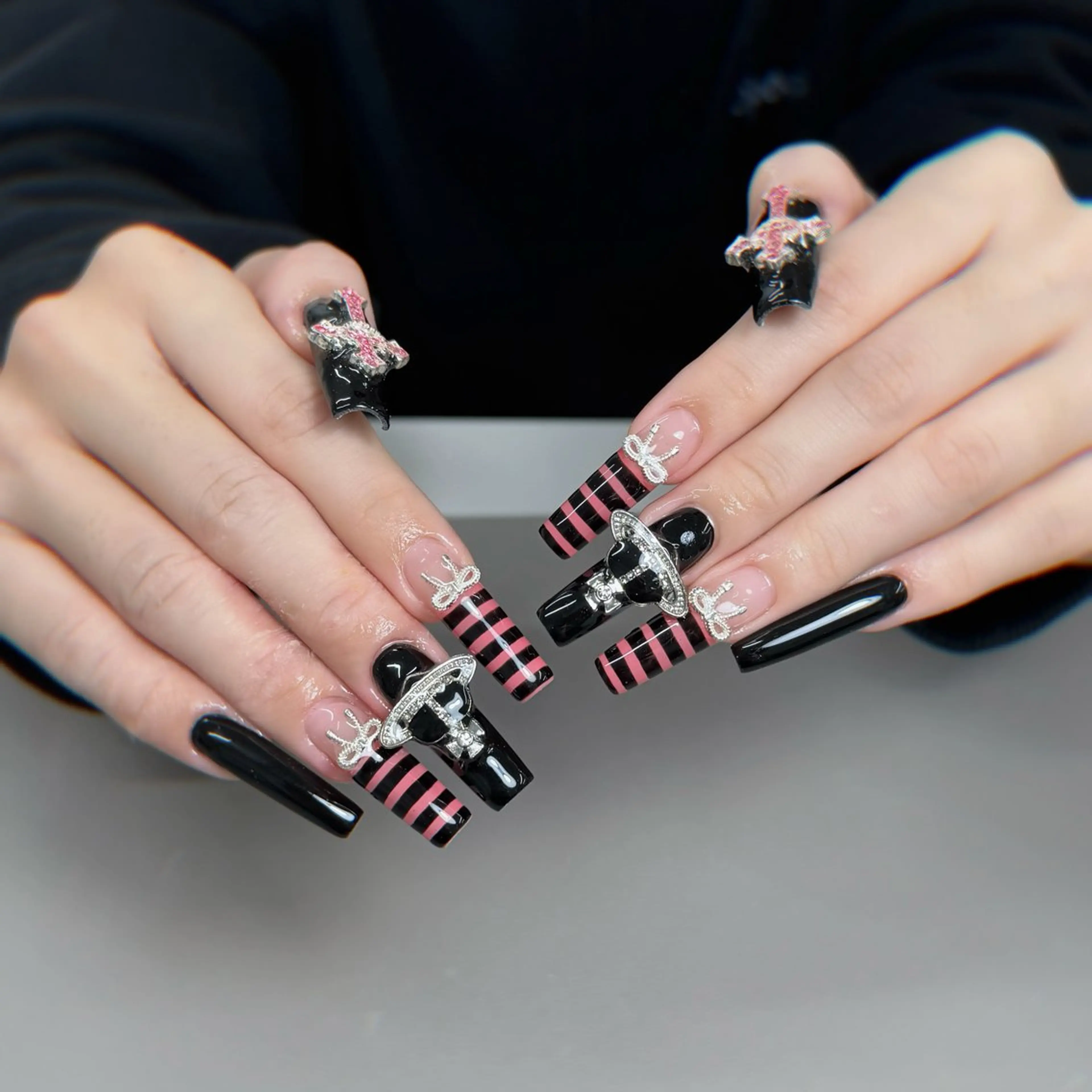 ネイル アートネイル ジェルネイル シンプルネイル ハンドネイル ハンドケア 🌸Hana 🌸のネイルデザイン