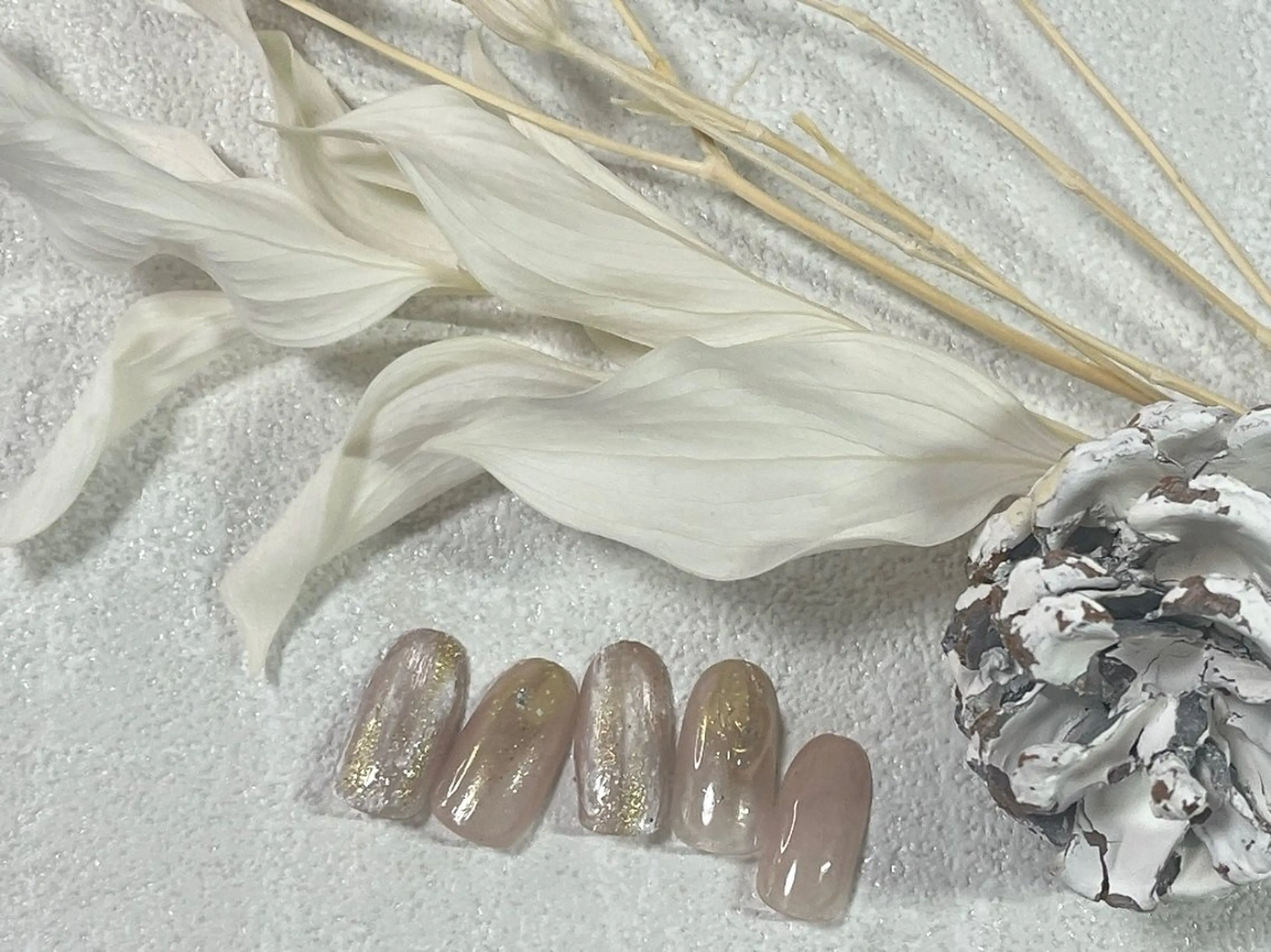 ネイル オーロラネイル フットネイル フレンチネイル ジェルネイル マグネットネイル ハンドネイル kiki nail &brow二子玉川の眉毛・アイブロウイメージ