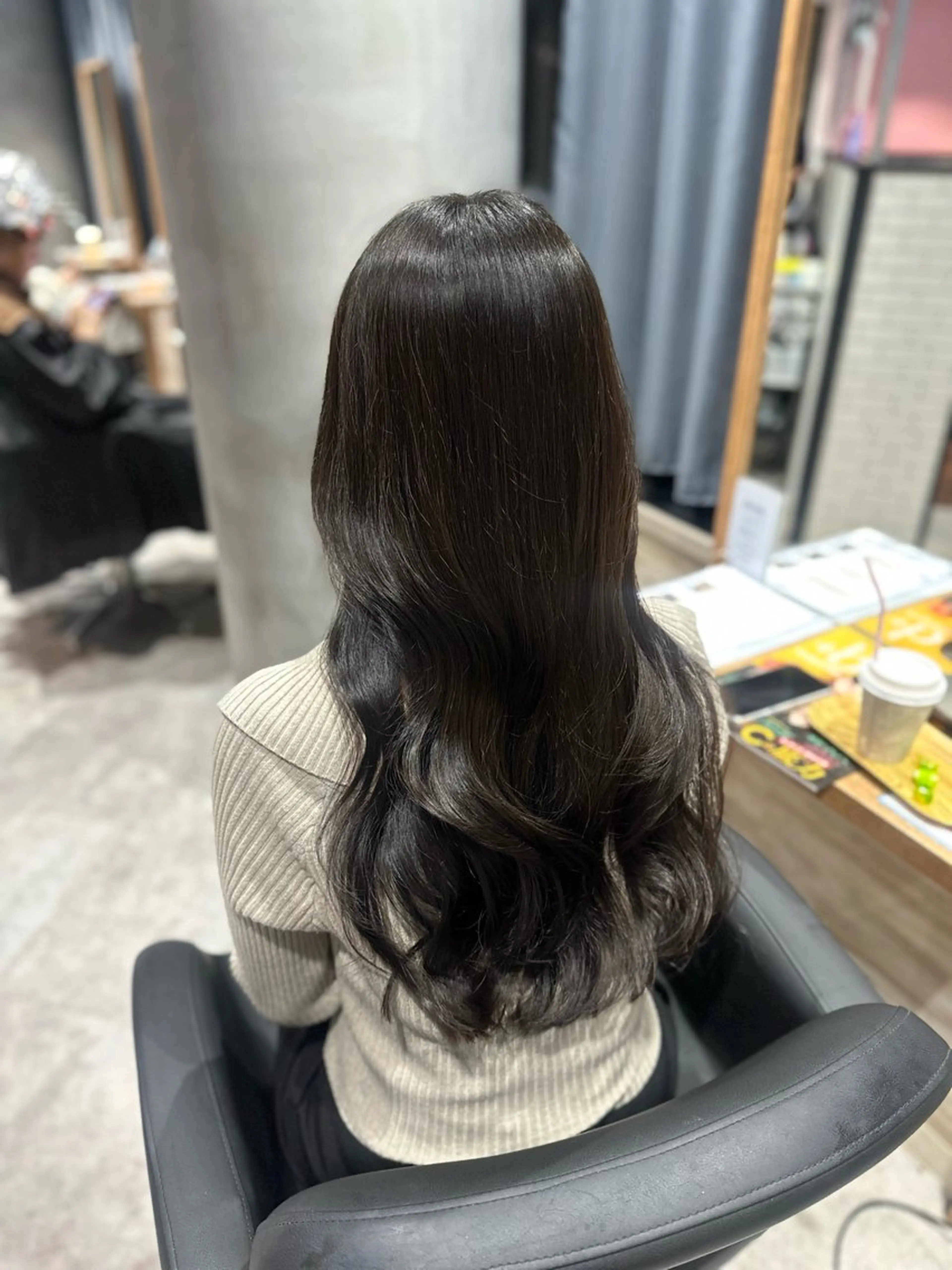 ロング カラー ヘアカラー LUPI byLee MIUのヘアスタイル
