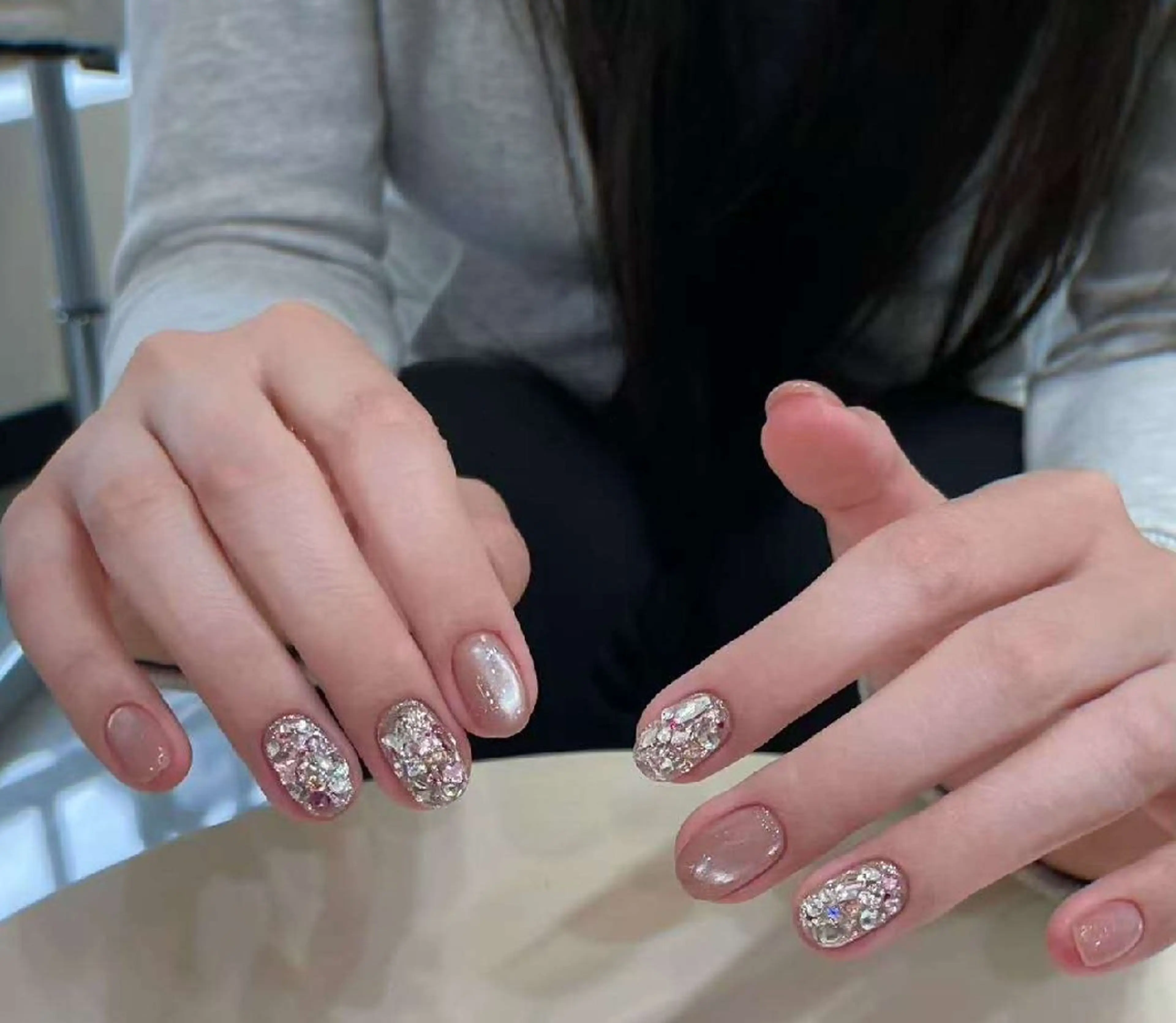 ネイル オーロラネイル フラワーネイル フットネイル フレンチネイル ジェルネイル ハンドネイル Oomiya 服部のネイルデザイン