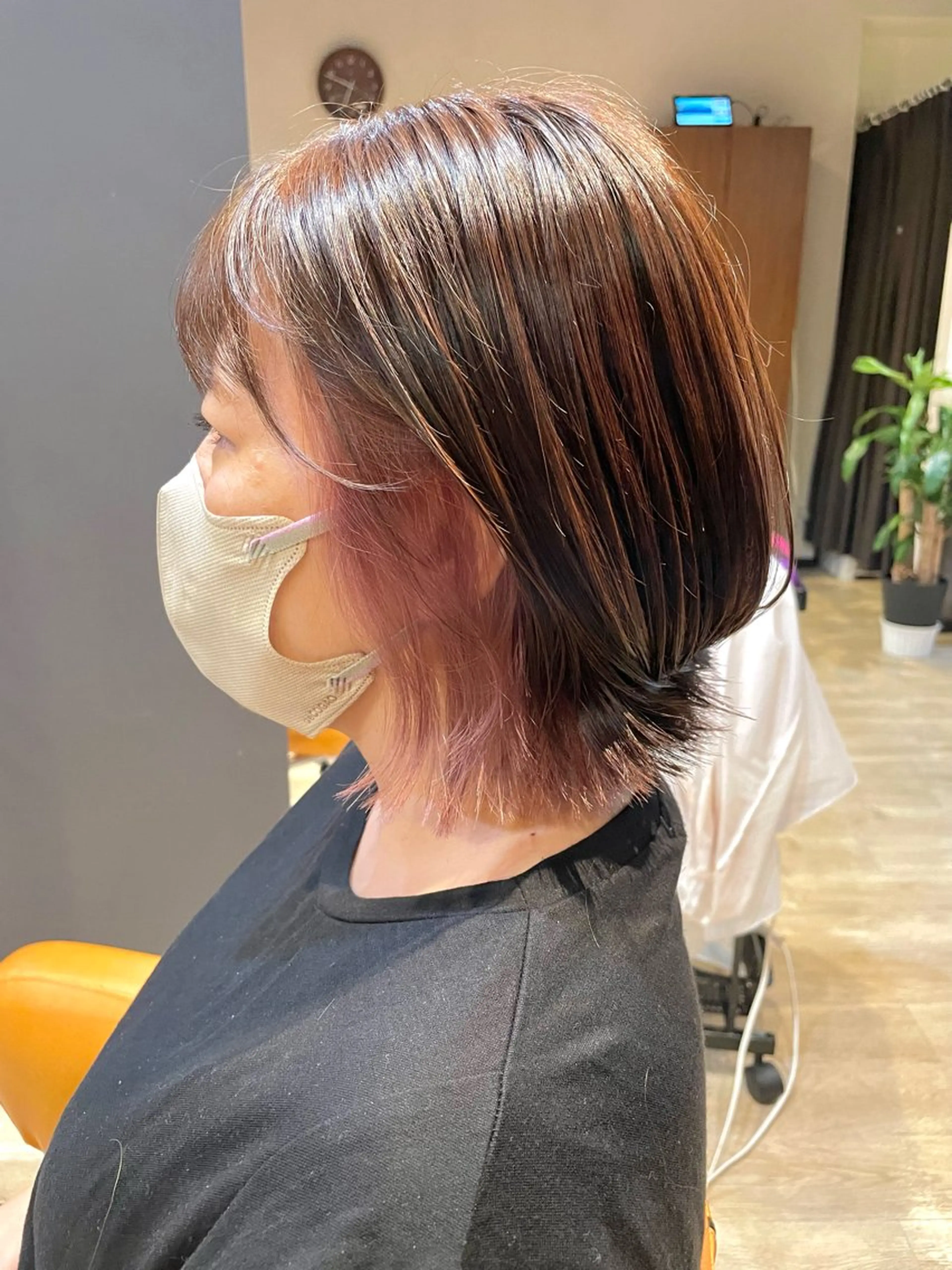 ショート カラー ブラウンカラー イヤリングカラー ピンクカラー ピンクブラウン ヘアカラー 髪質改善/ブリーチ 田代 龍我のヘアスタイル