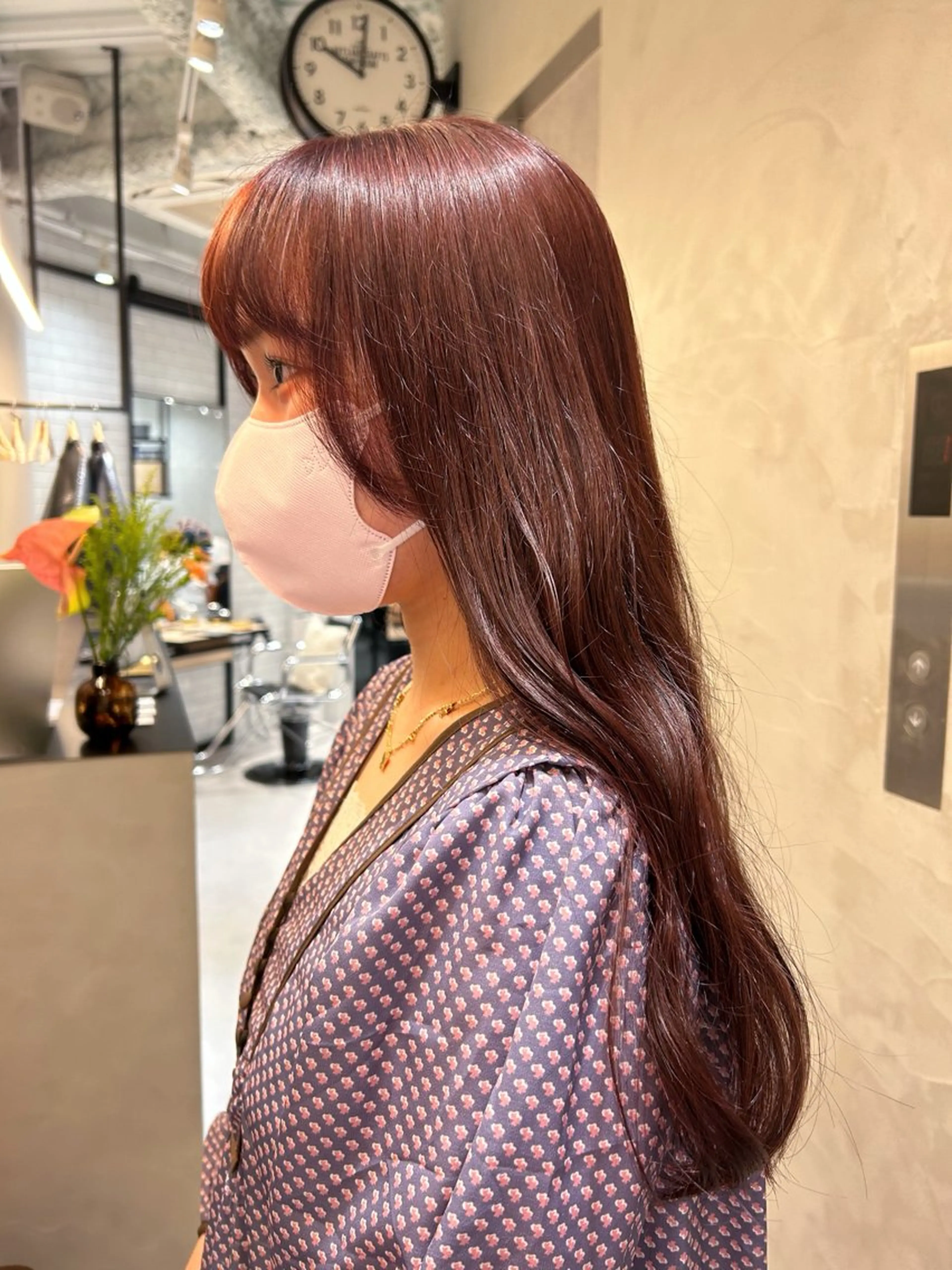 ロング カラー 佐野 えり奈のヘアスタイル