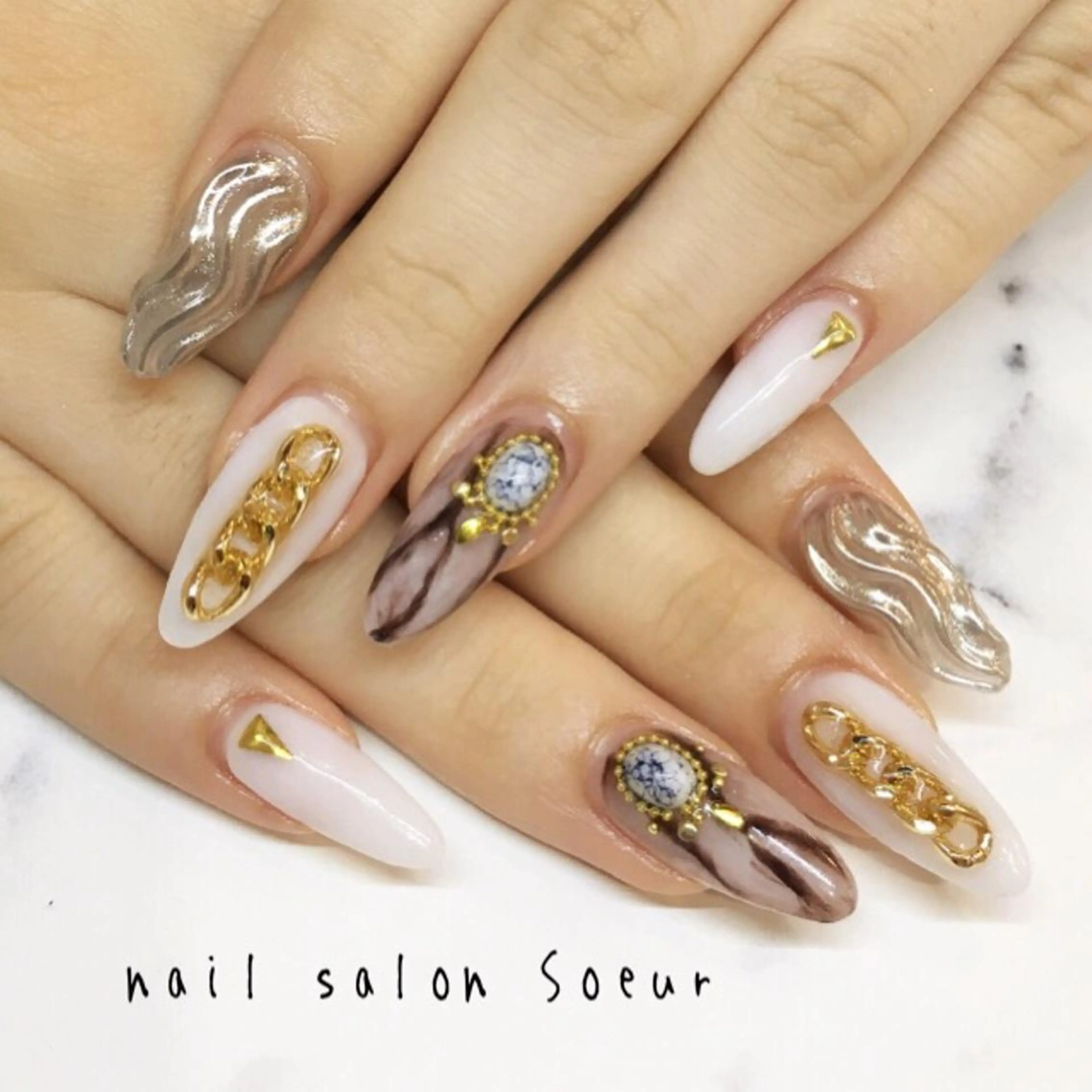 ネイル ミラーネイル 持ち込み スカルプネイル ハンドネイル nail salon Soeurのネイルデザイン