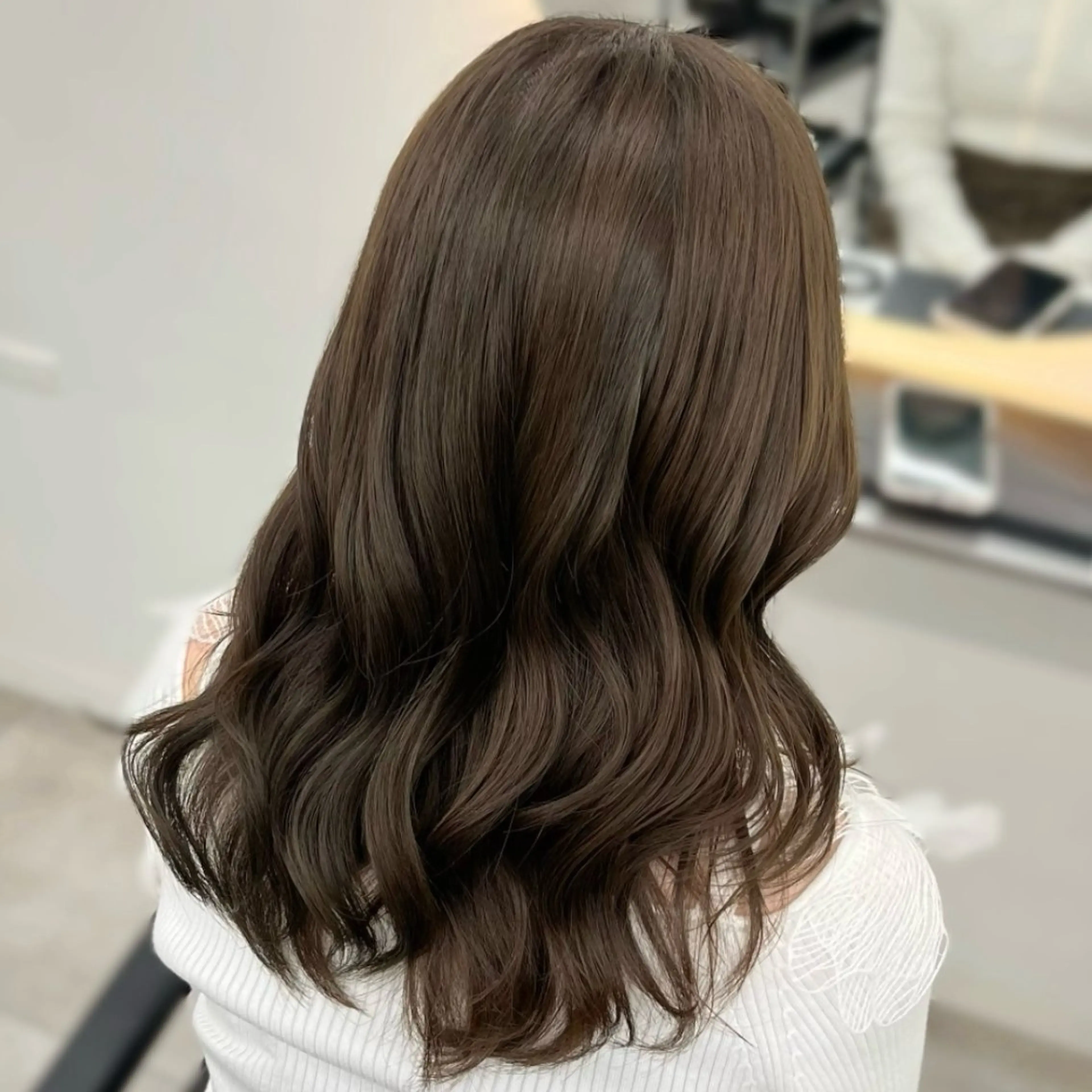 ミディアム ヘアカラー トリートメント 【レイヤー×透明感 カラー】mayaのヘアスタイル