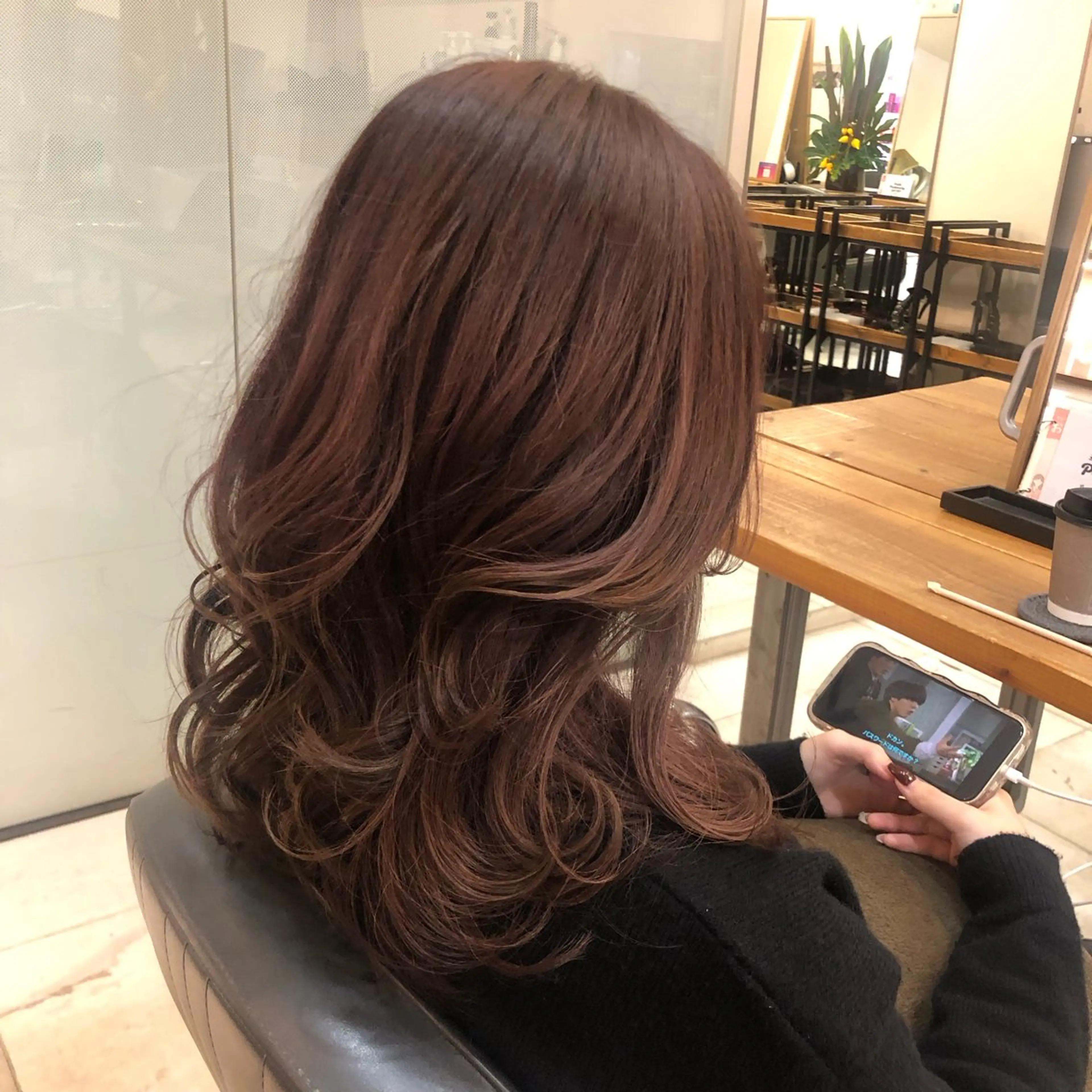 セミロング 札幌美容室ヴェリテ 渡邊 龍政のヘアスタイル