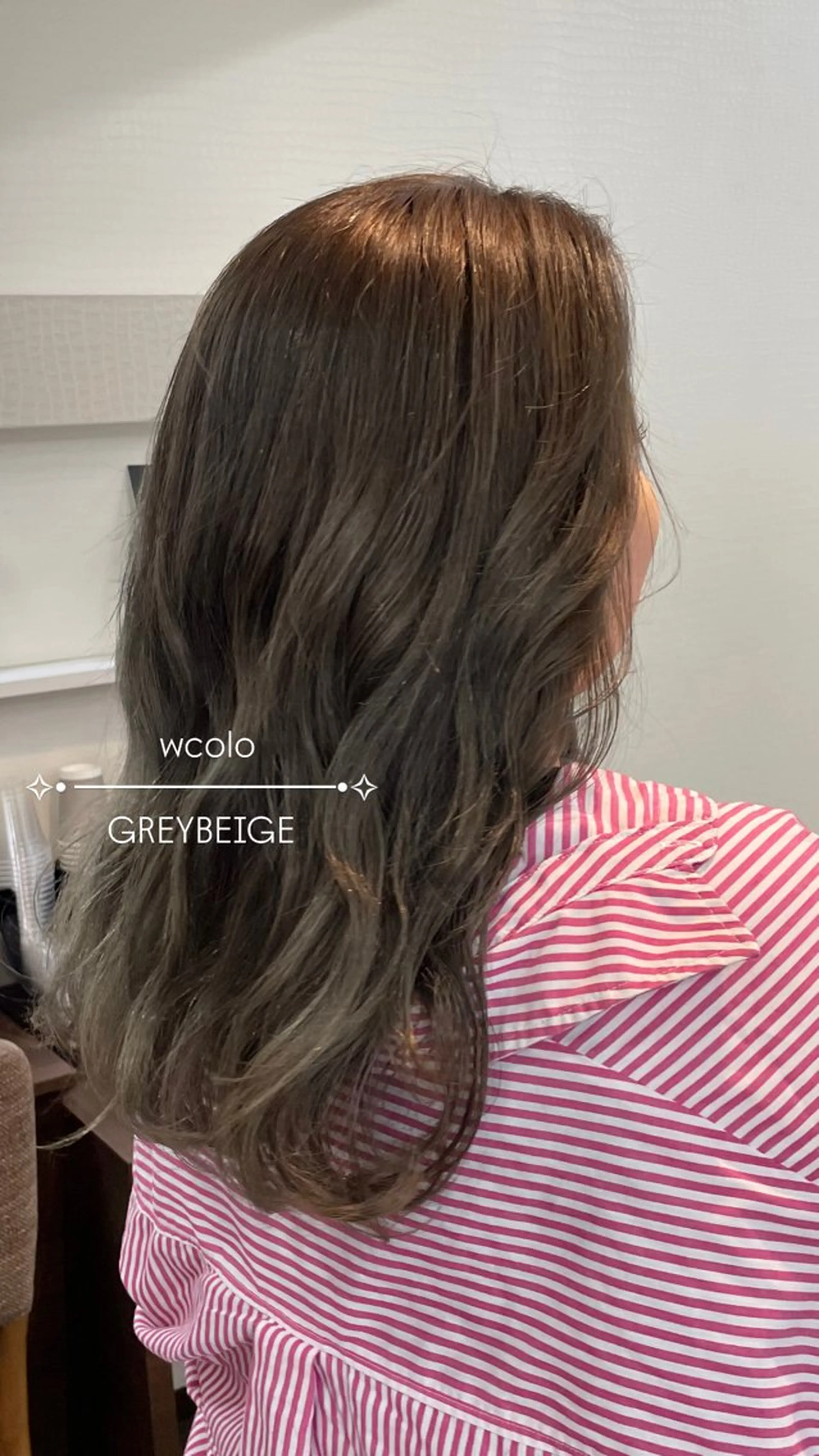 ロング カラー ダブルカラー 堀 綾花のヘアスタイル