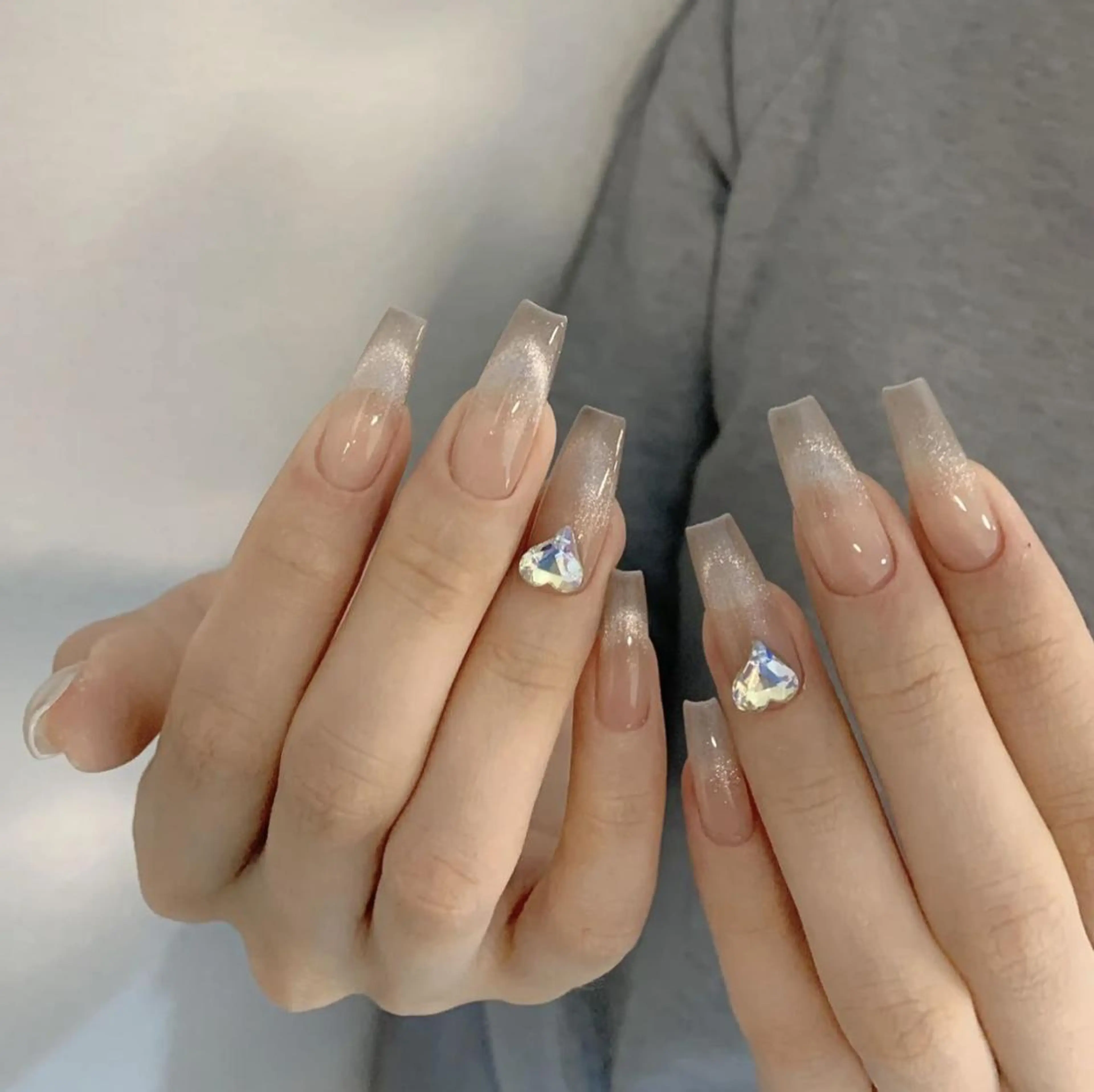 ネイル アートネイル 長さ出し ネイルチップ Queens momoのネイルデザイン