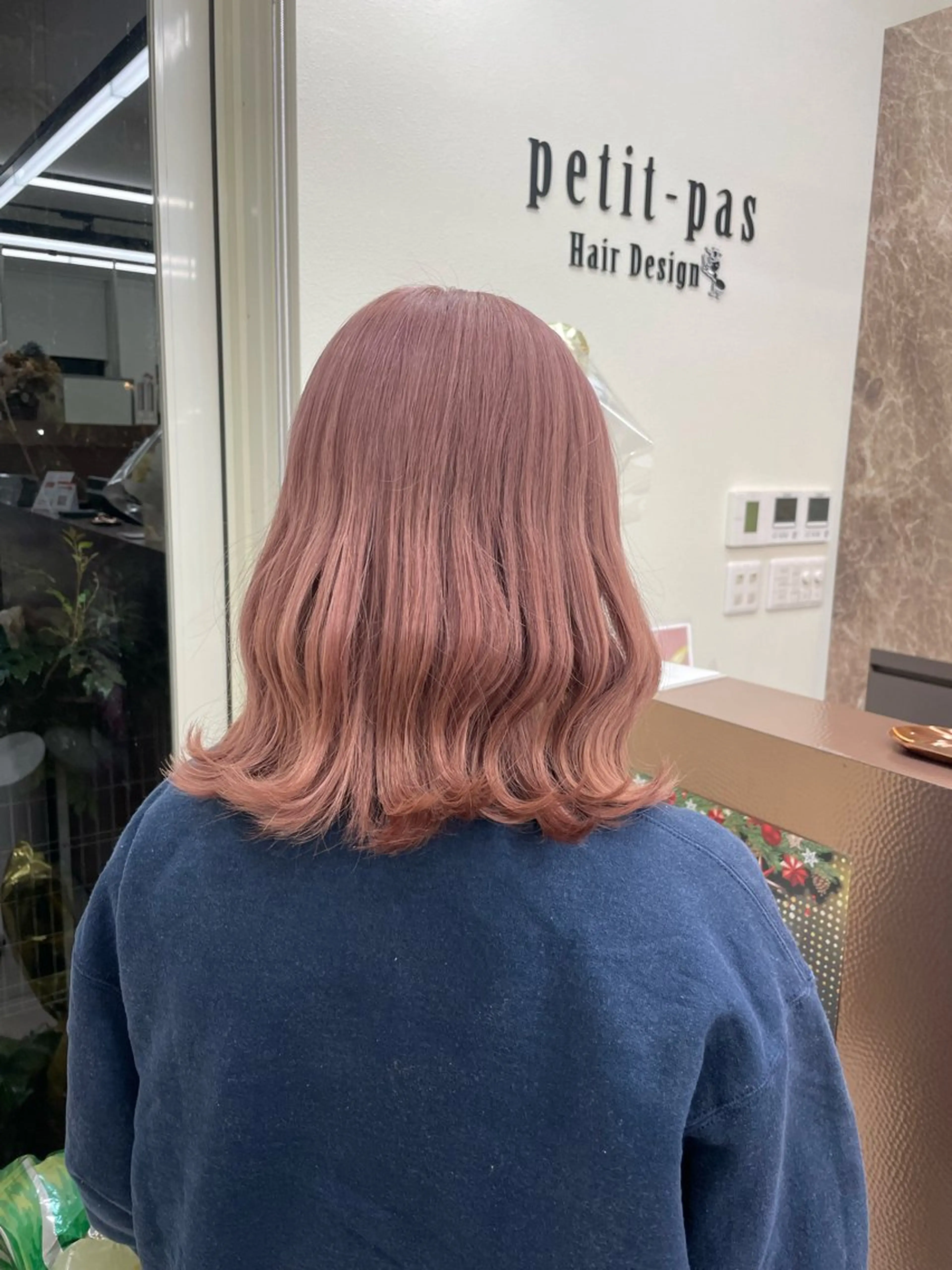 ミディアム カラー イヤリングカラー特化 🎀於曽能実夢のヘアスタイル