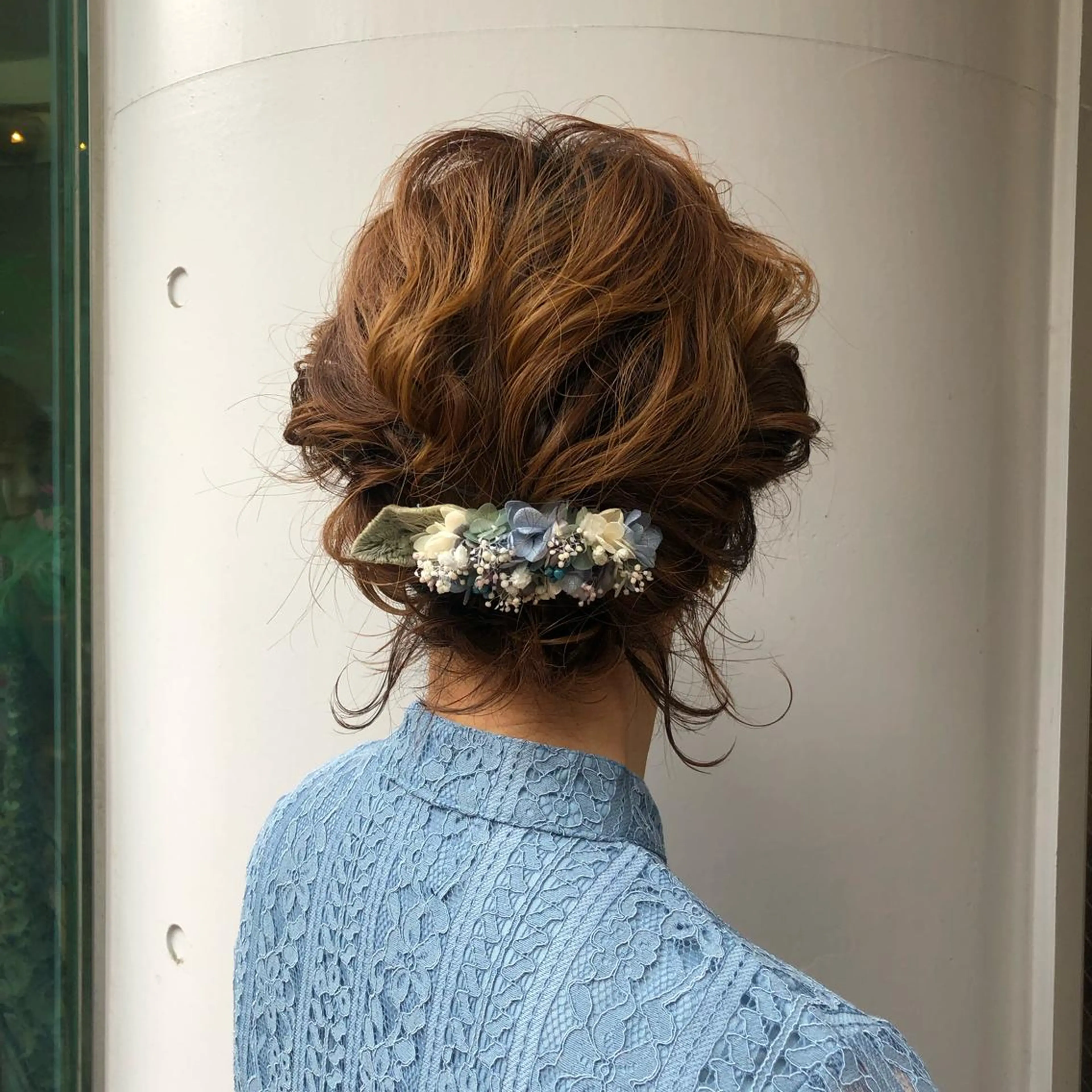 ショート カラー パーマ ヘアアレンジ MAEDA MADOKAのヘアスタイル