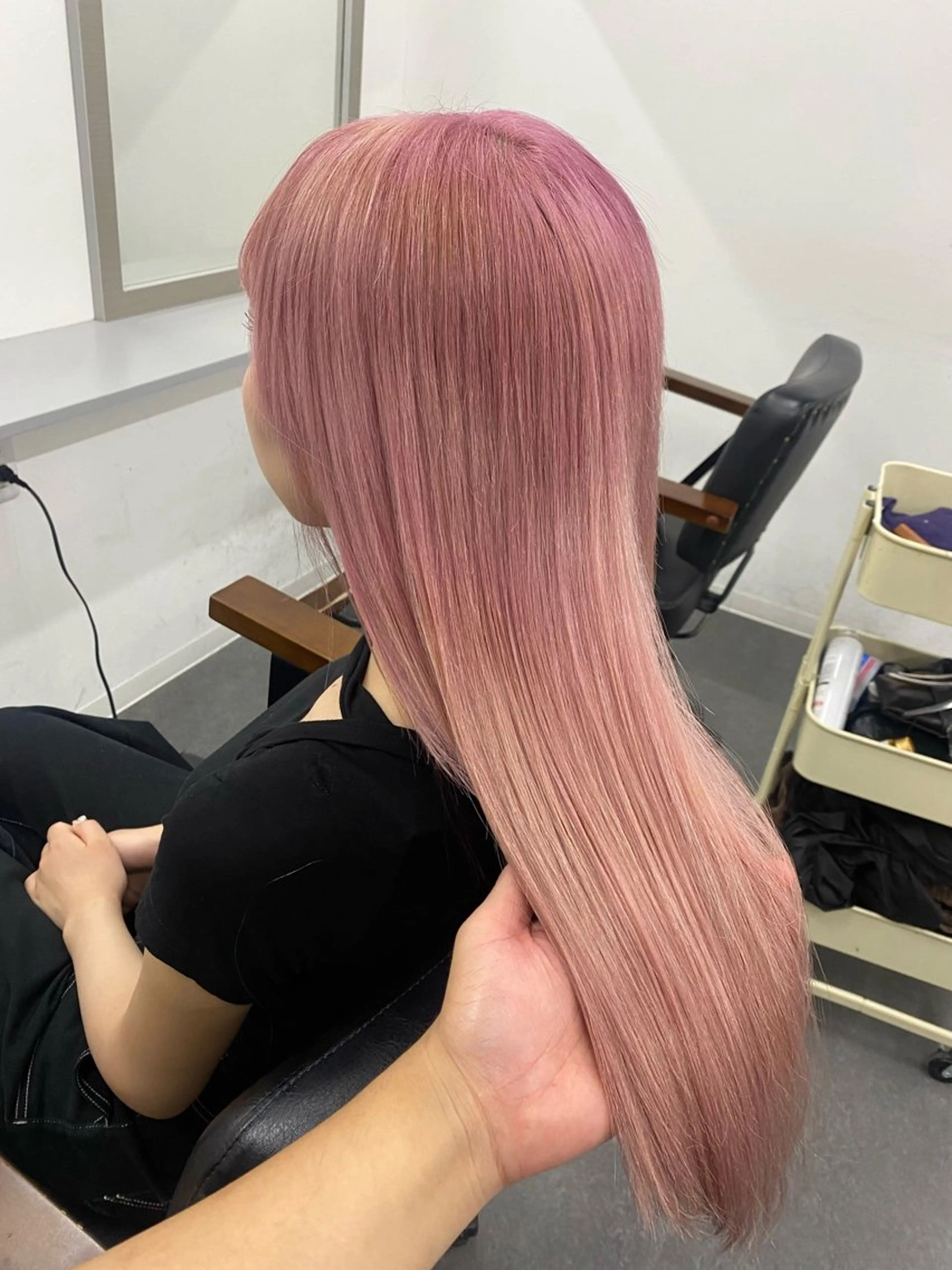 カラー ピンクカラー ヘアカラー ヘアセット Seleneコウキ ブリーチ/ハイトーンのヘアスタイル