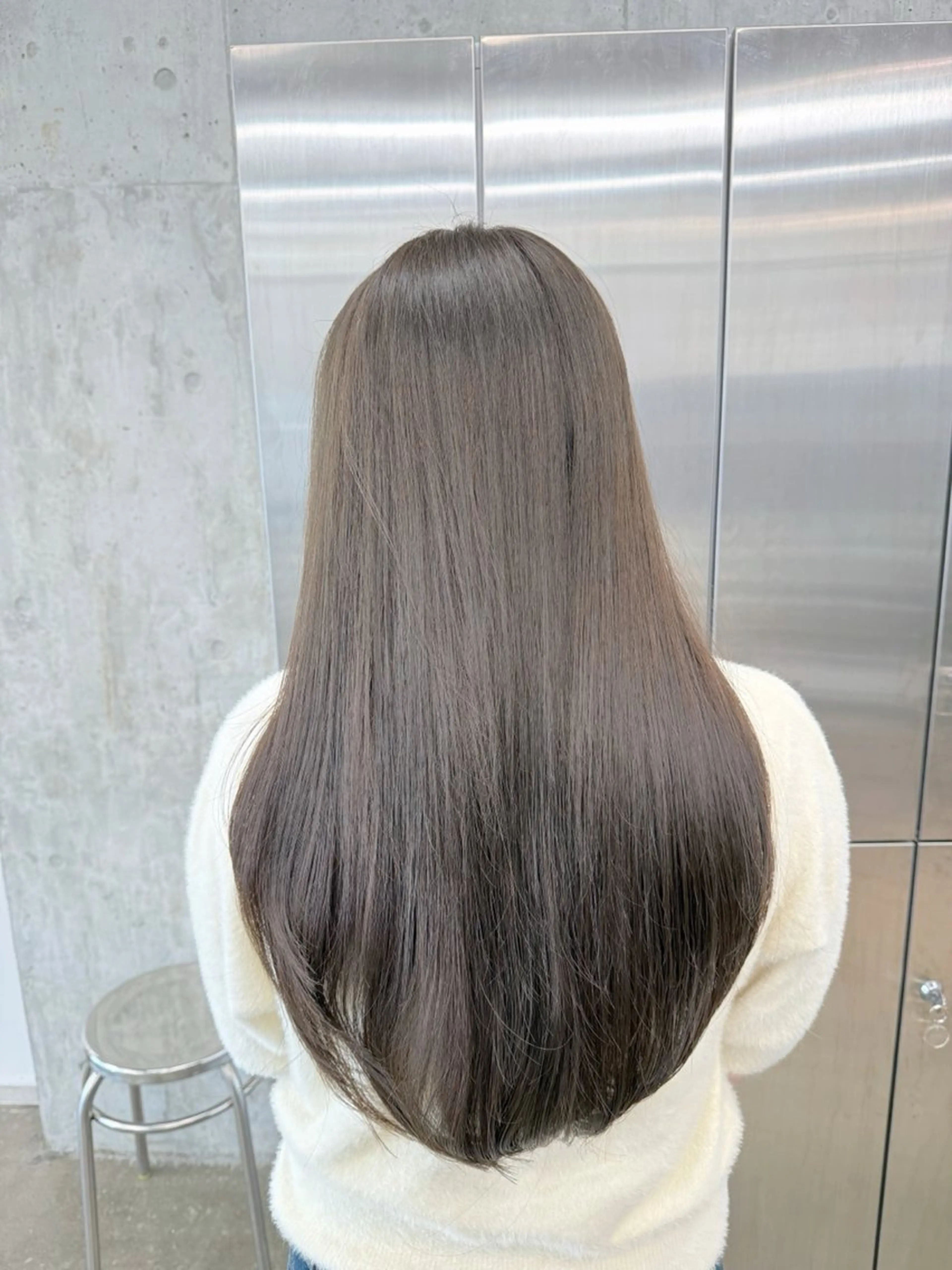 ロング カラー グレージュ ミント カット ヘアカラー トリートメント 高橋大樹/グレージュ 透明感/髪質改善のヘアスタイル